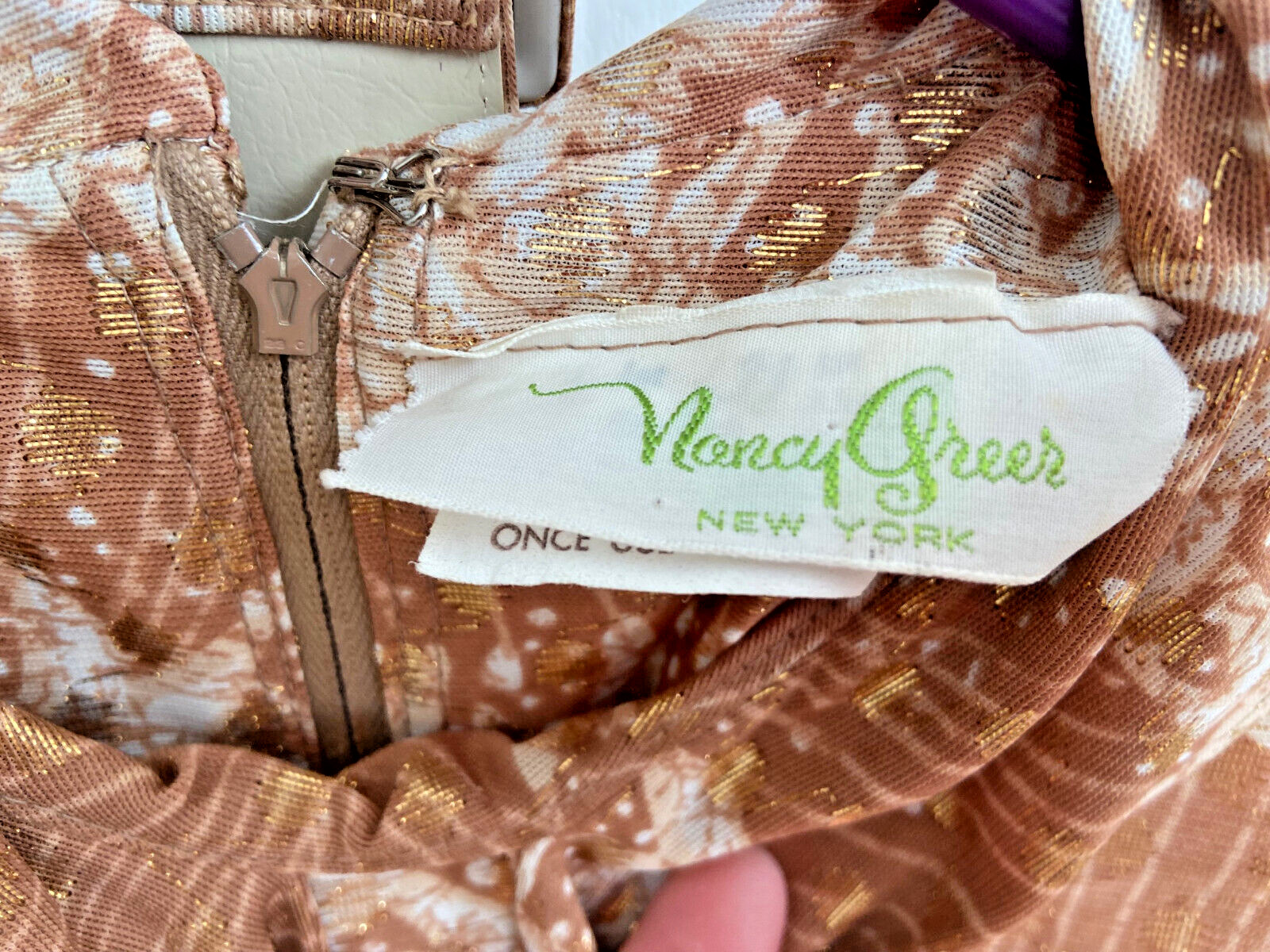 Vintage Nancy Greer Dress Gold Metallic Abstract Print Neck Tie Box Pleats SZ 8