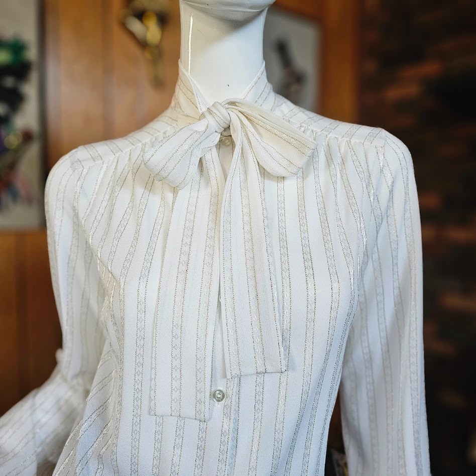 Vintage 80s Disco Secretary Pussy Bow Gold Pinstripe Button Up Blouse Top S/M