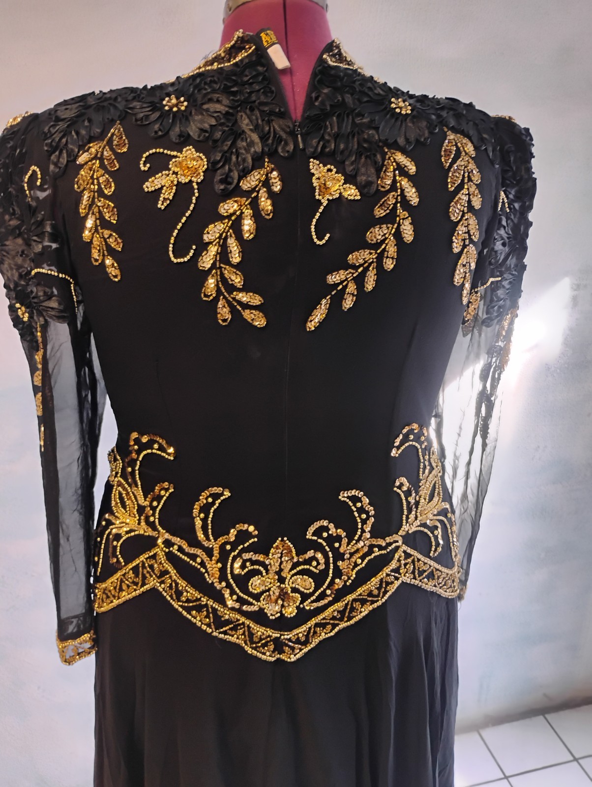 Isabella Gold Sequin Beaded Silk Evening Gown Formal Glam Rock Luxury Sz 20