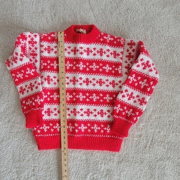 Vintage Nordic wool cottage core grandma sweater red handmade Sz S