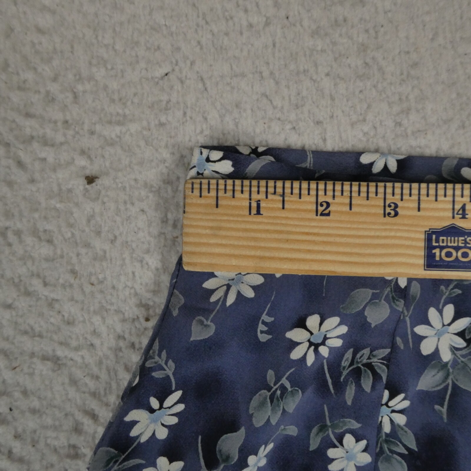 Vintage City Triangles Skirt Women Size 5 Made in USA Blue w Flower Prints Poly