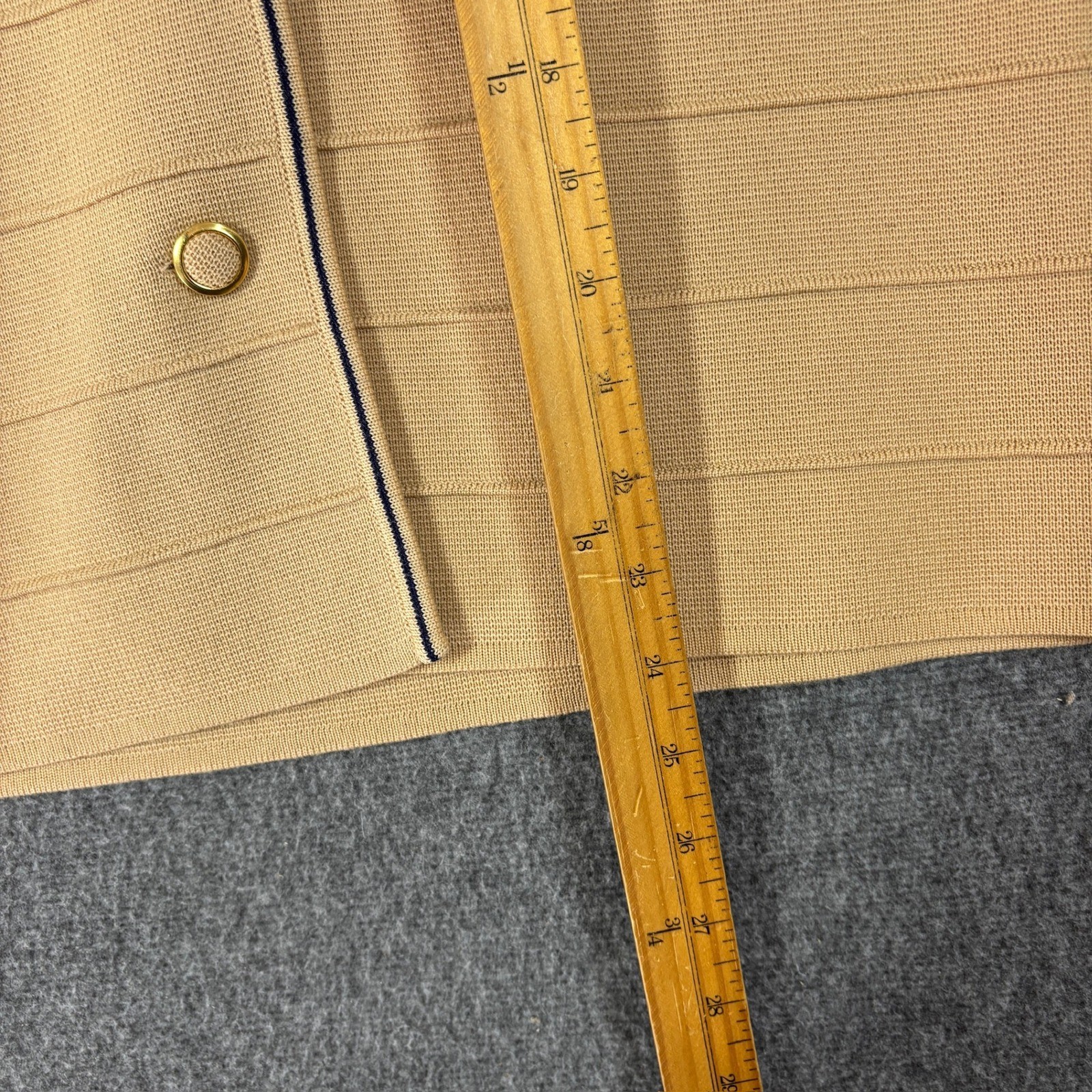 Gina Teresa Vintage 100% Wool Knit Cardigan Jacket Tan Navy Trim Gold Buttons 14