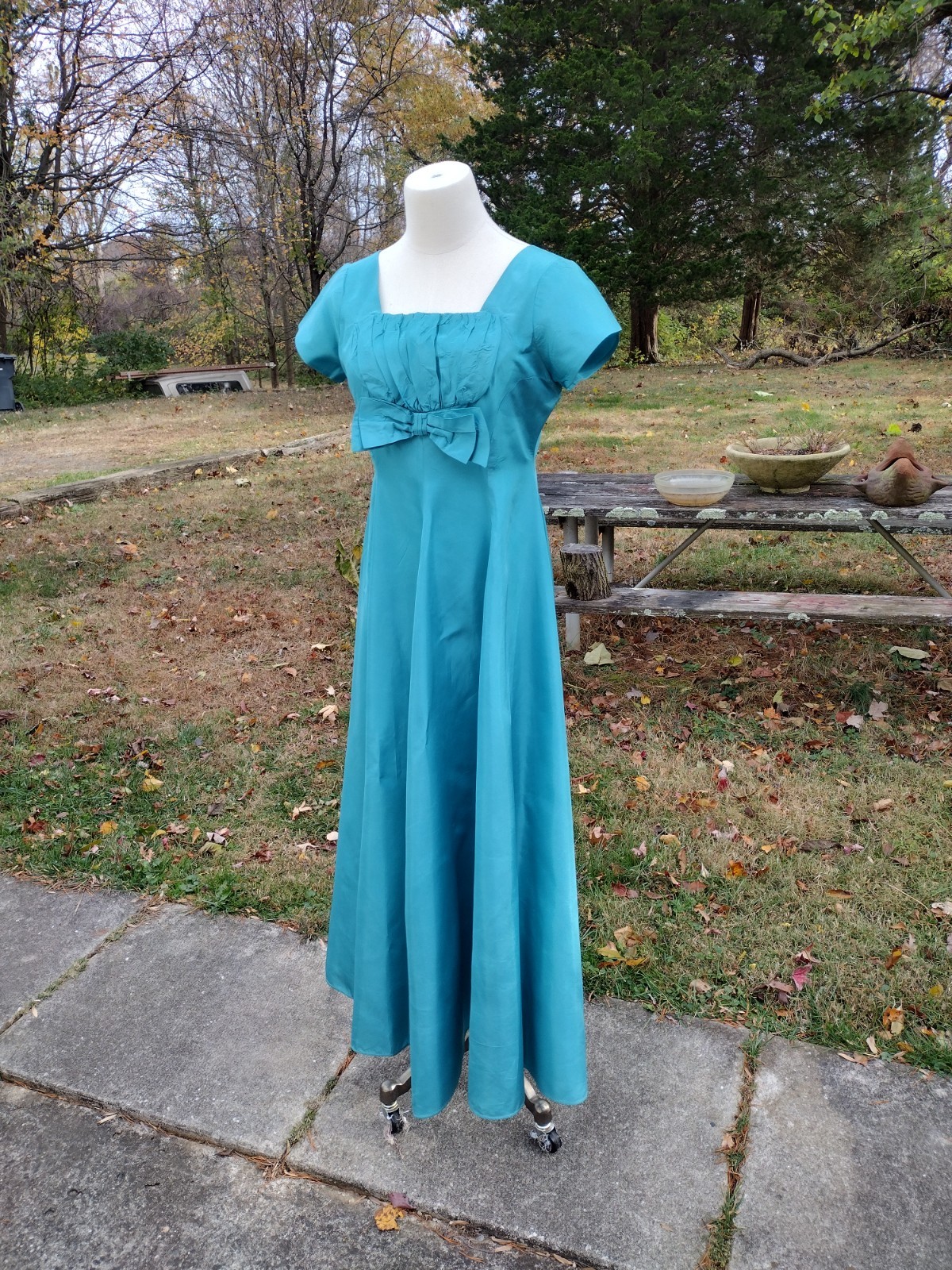 True vintage shiny taffeta gown dress Acetate Center back zipper Very full skirt