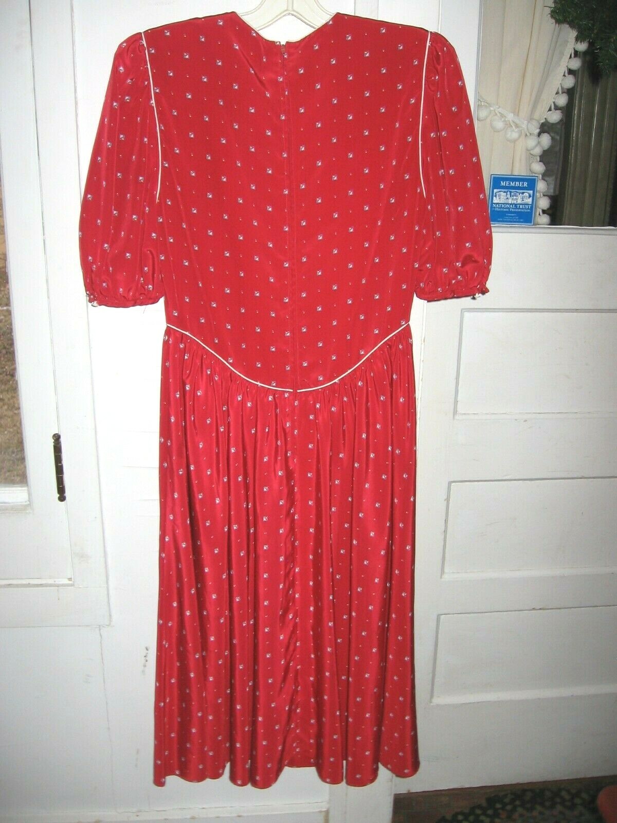 LOVELY VINTAGE JT DRESS – SILKY POLYESTER RED DRESS GEOMETRIC DESIGN