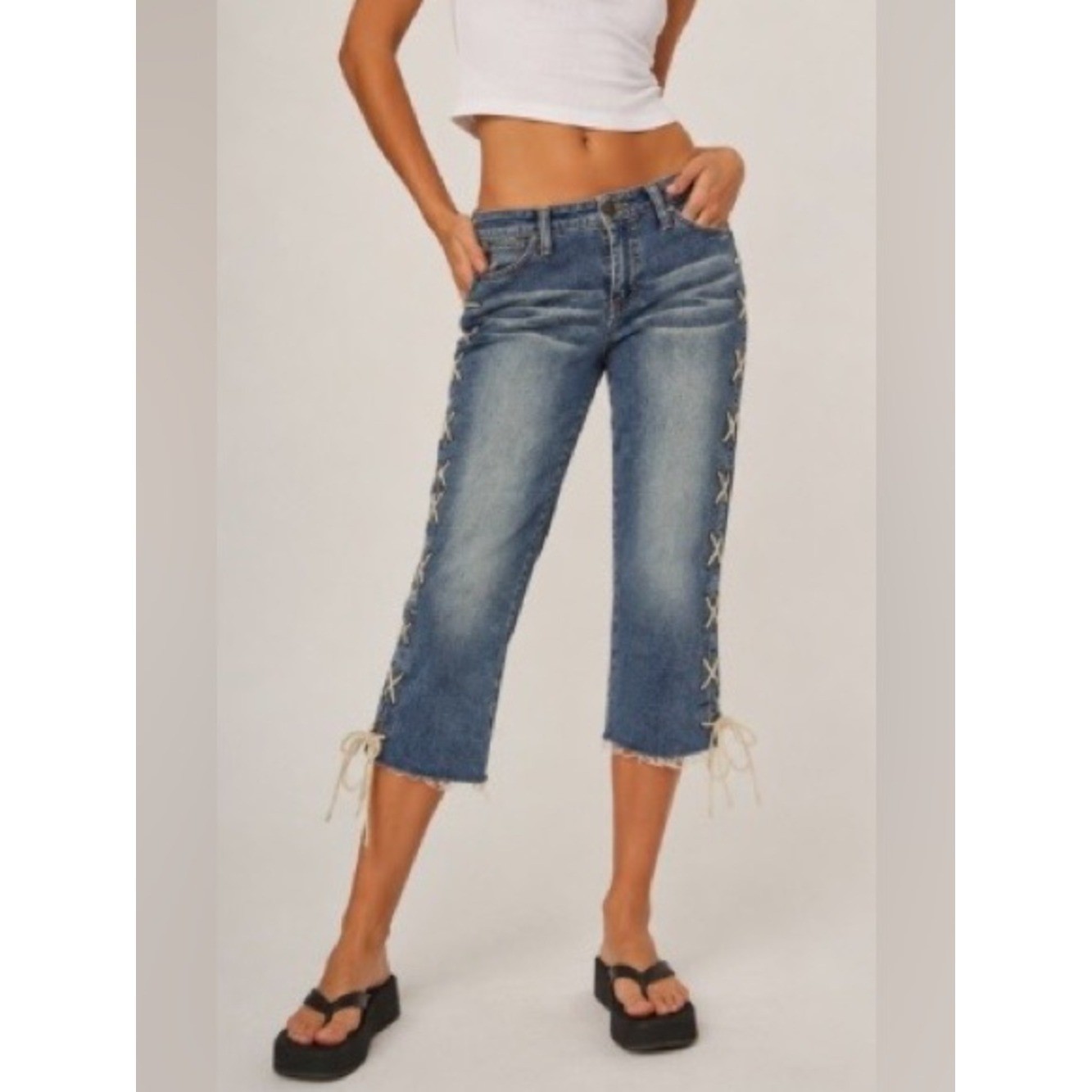 Vintage Y2K Mudd Lace Up Side Denim Capri Jeans Low Rise Raw Hem Mall McBling 2