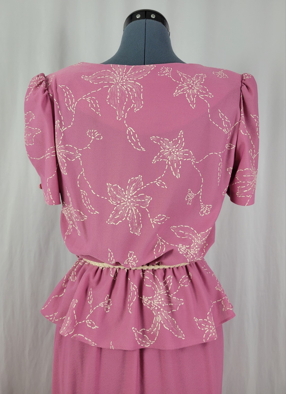 Vtg Earth Angel Mauvish-Pink Blouson Dress w Peplum & Cream Floral Print Size S?