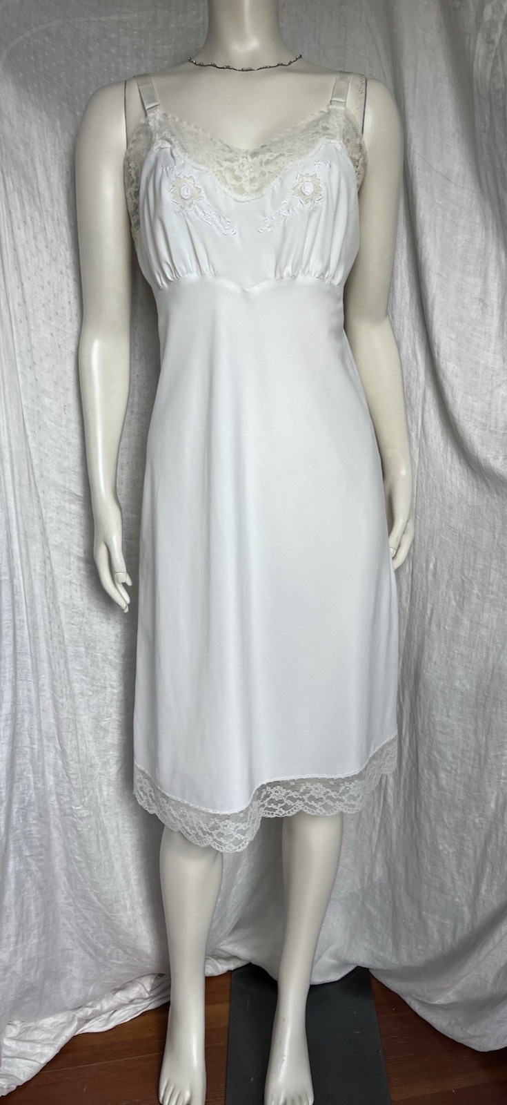 Vintage Slip Dress Gown Lace Floral Embroidery Cream Classic 60s Glamour Size 36