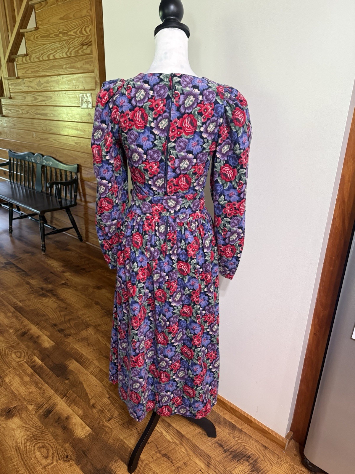 VTG 90s Laura Ashley Blue Red Purple Floral Puff Sleeve Corduroy Dress 6 (S)