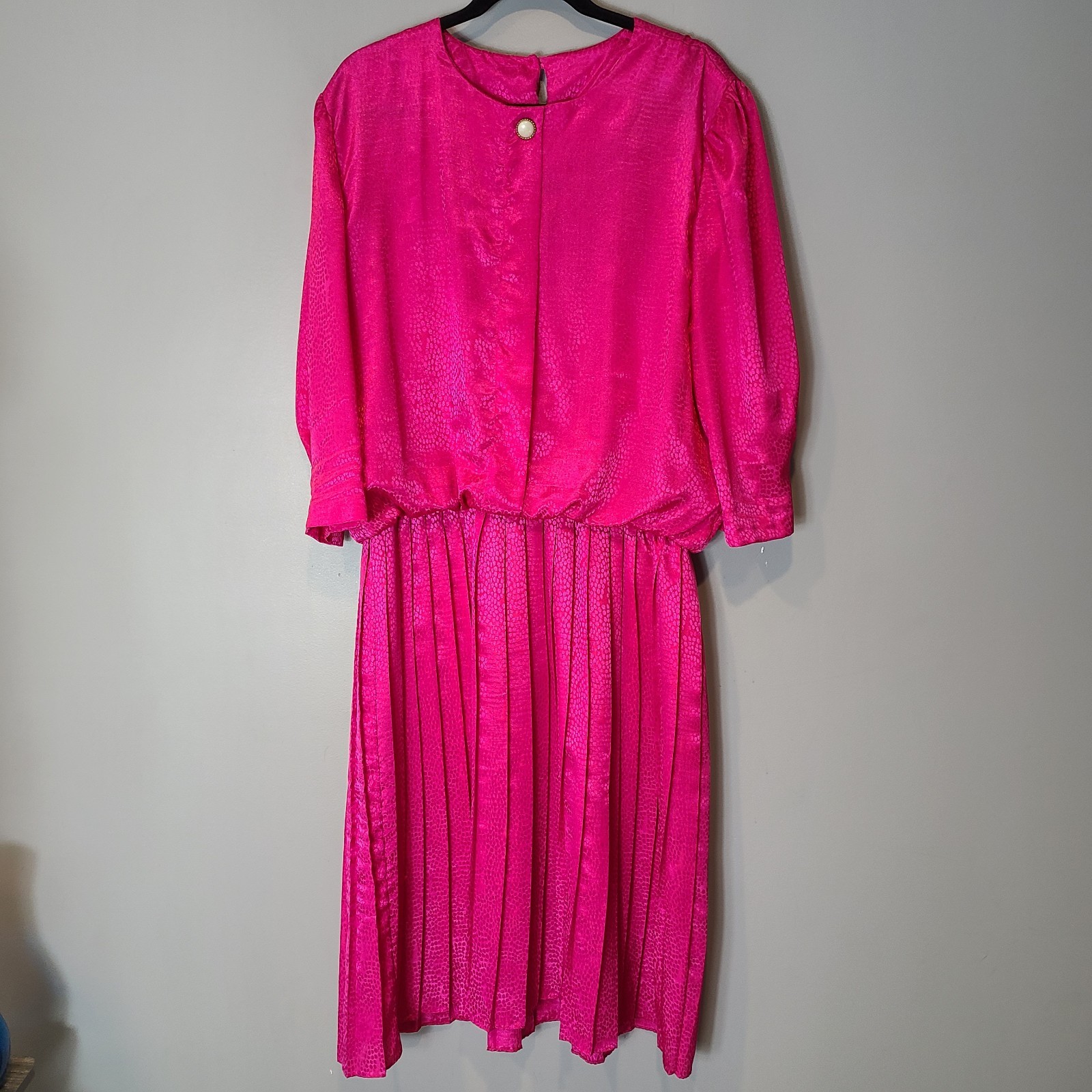 Vintage 80s Pink Midi Dress Size Large Pink Pleated Retro Satin Flapper Art Deco