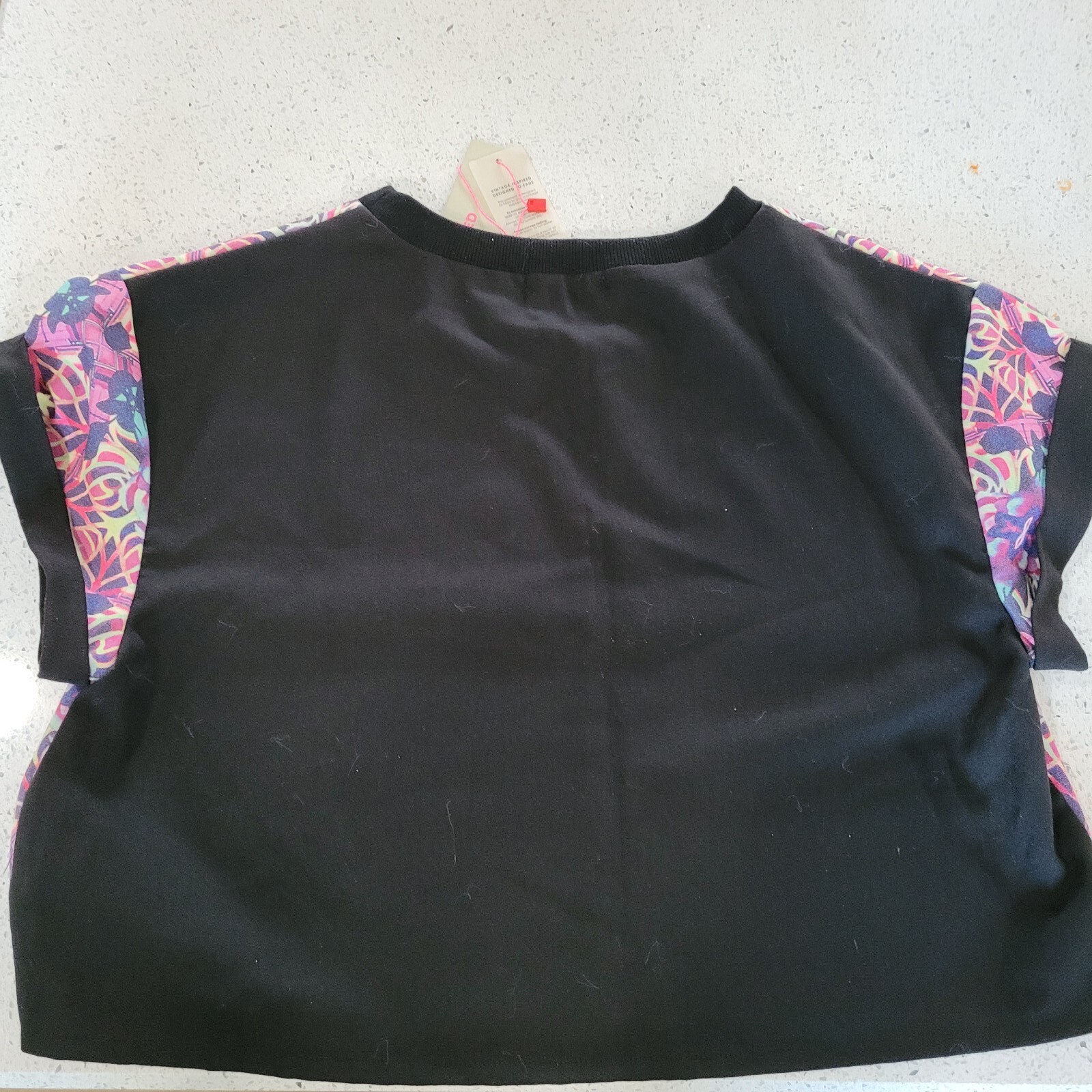 80s inspired boho crop top abstract cotton neon belly shirt Paint it Red
