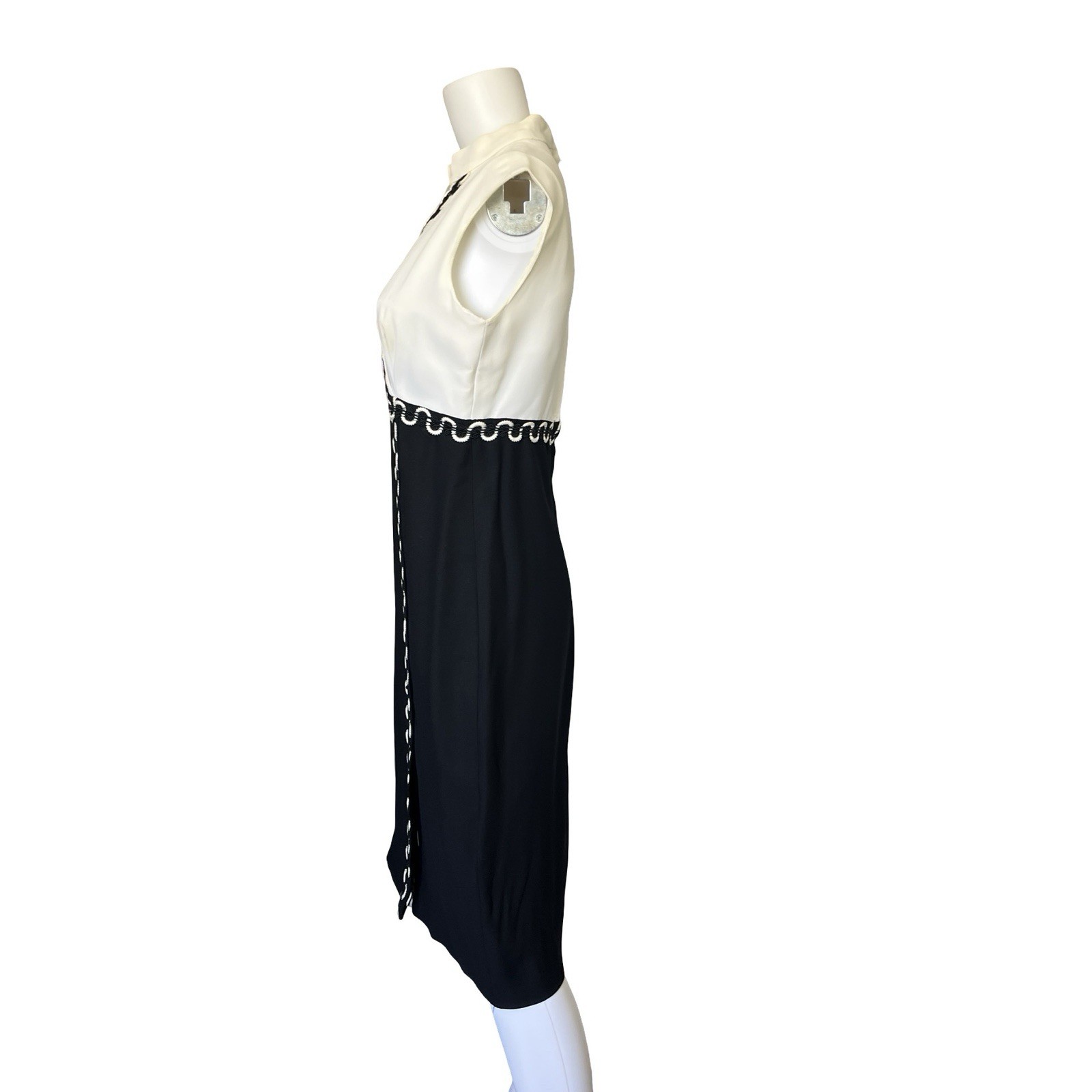Vintage 70s Black and White Dress Sleeveless Ribbon Trim Secretary Green