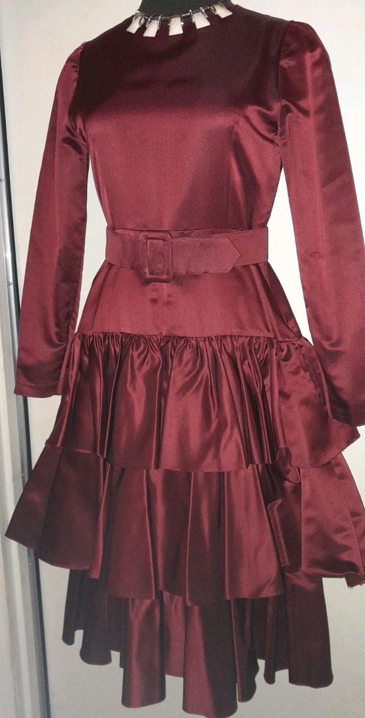 Vtg 70s 80s Designer WILLIAM PEARSON Burgundy Satin Silk Ruffle Tier Party Dress