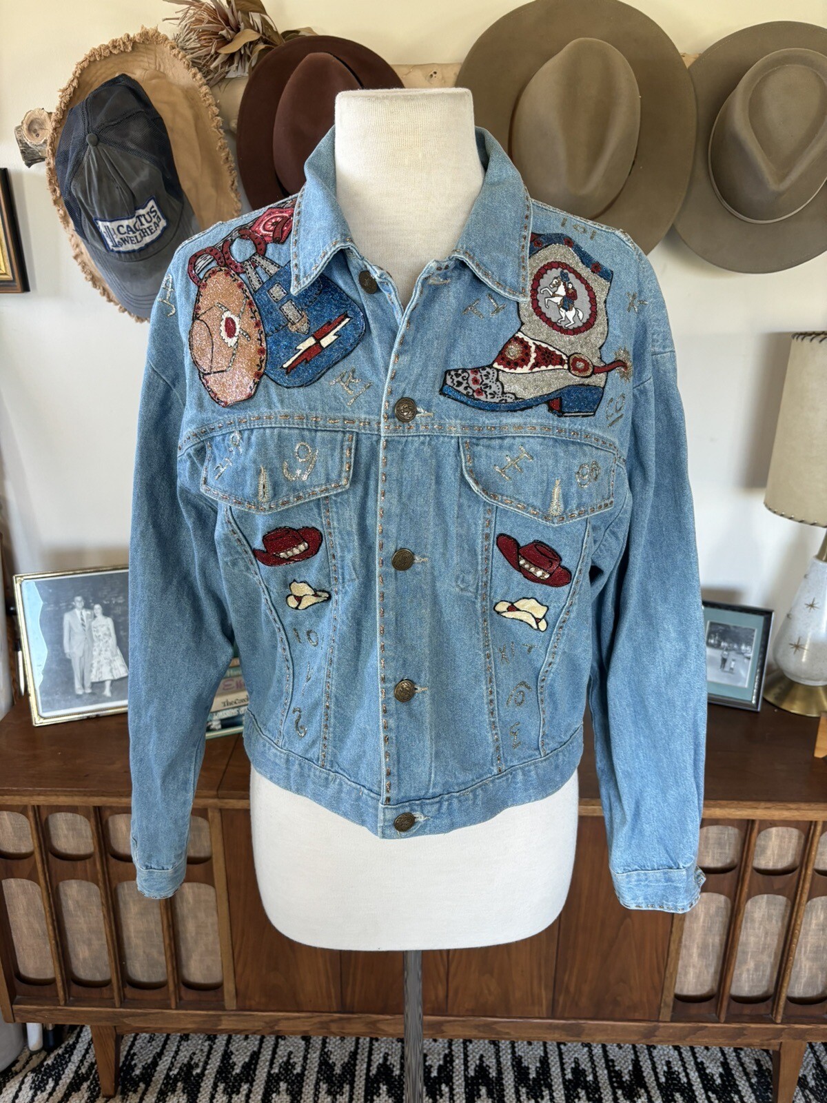 Vintage VIVALDI Rodeo Western Appliqué One Of A Kind Women’s Jean Jacket USA