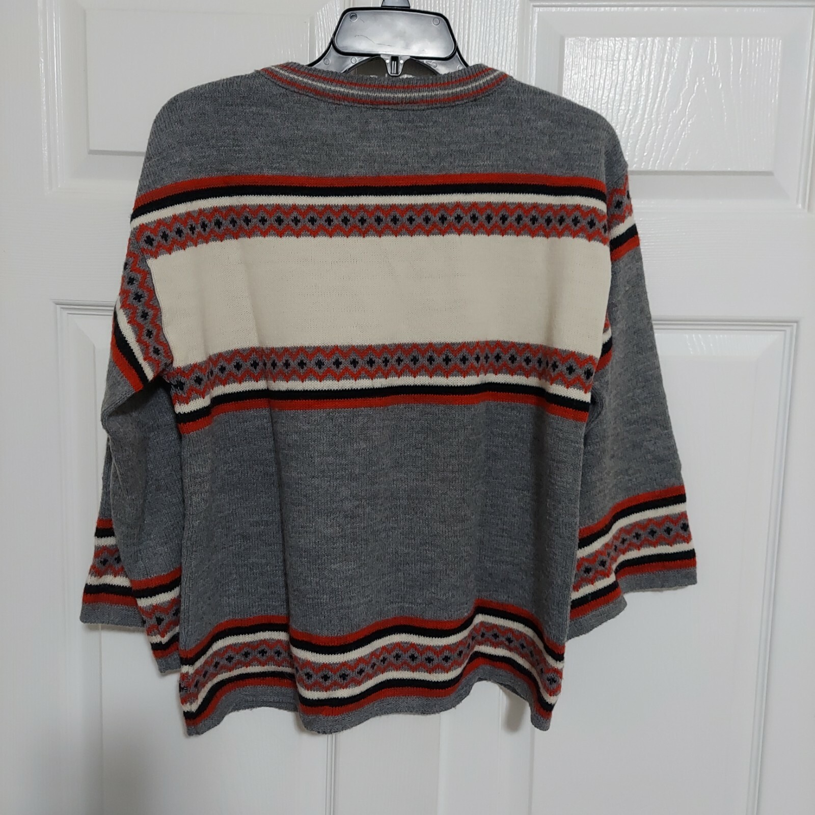 VTG 1970s Mademoiselle Knitwear Gray Red Black White Sweater Large Mod Boho