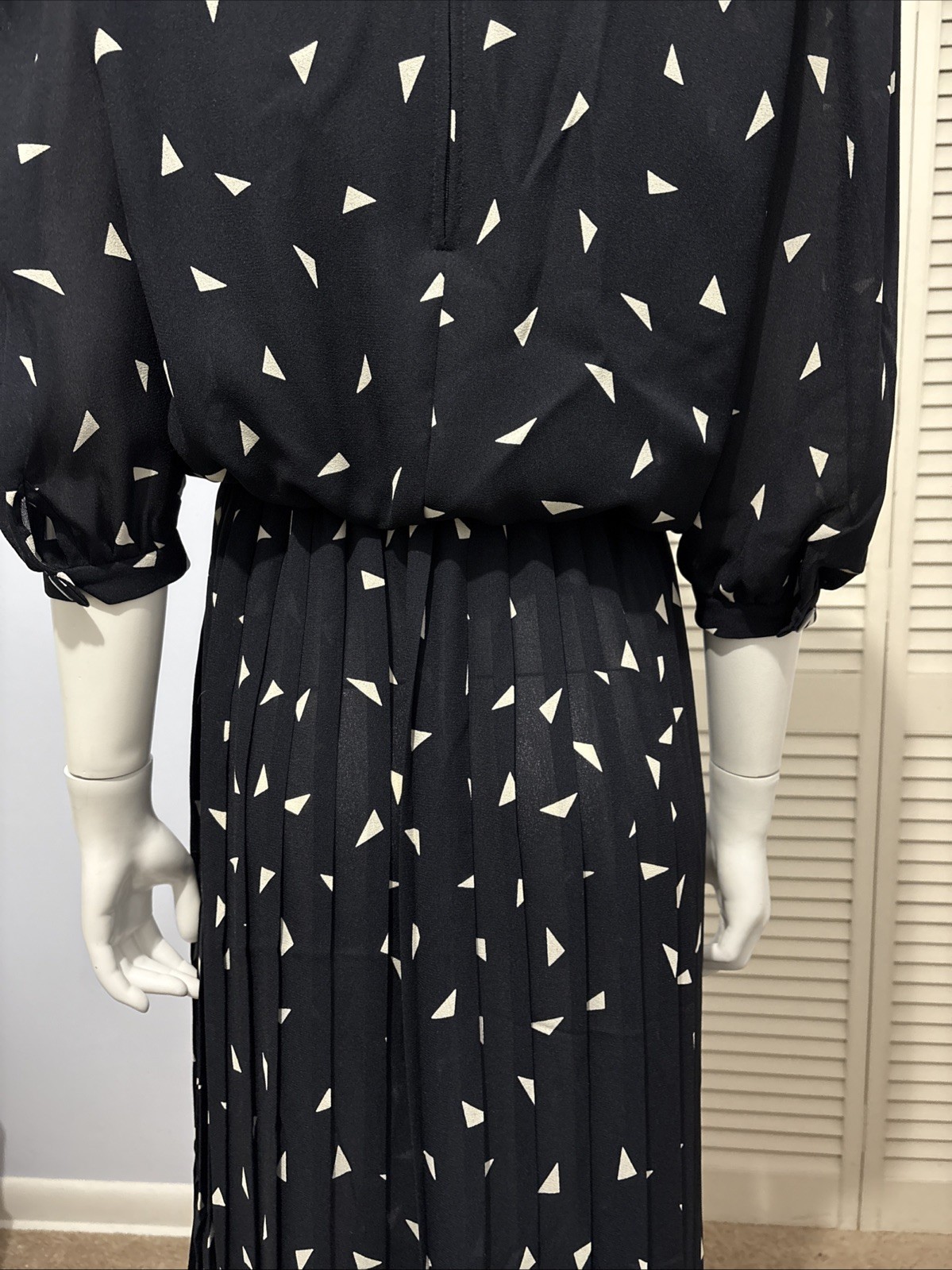 VTG Leslie Fay Dress Black Off-White Triangle Pattern 3/4 length sleeves Sz 6