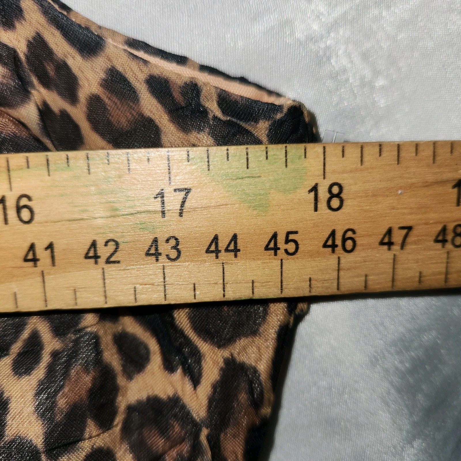 Virgo II Dress Vintage Leopard Print Sleeveless Size 8 Crinkle Lined 90s USA