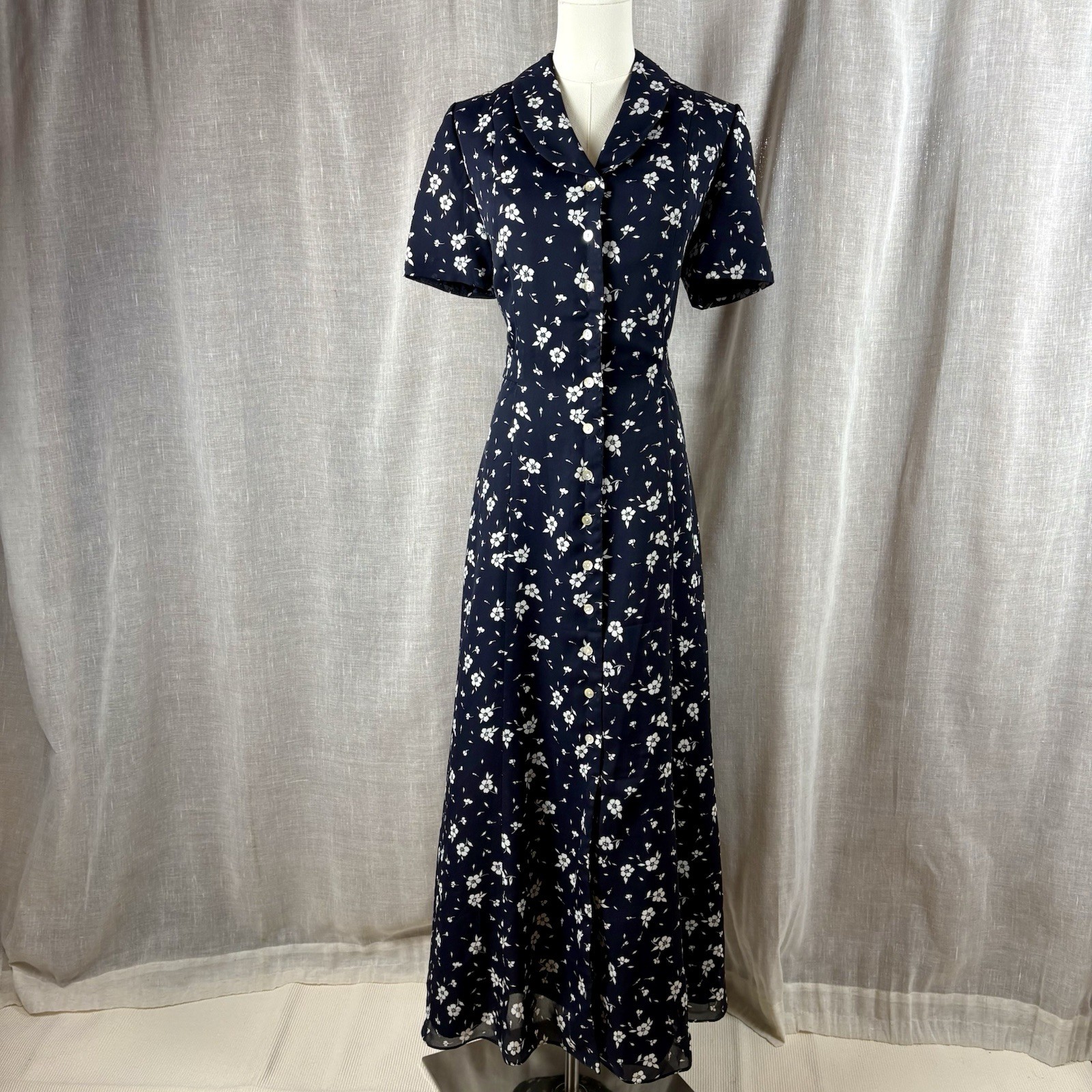 Vintage D.W. Studio 90s Navy Maxi Dress With White Floral Button Front Grunge 12