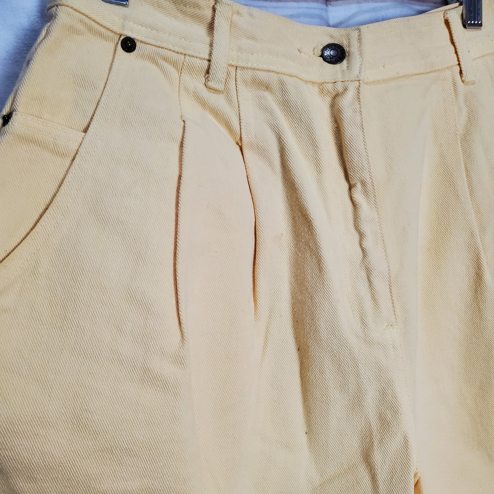 Vintage Karen Kane Denim Shorts Women Size 12 Yellow 80s High Rise Preppy Twee