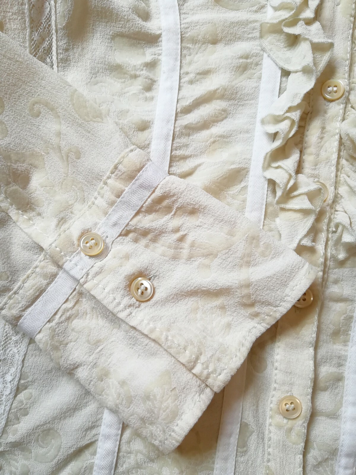 Vintage 90’s Marc Cain Woman Silk Blouse Chiffon Lace Shirt Ivory Buttons Size 4