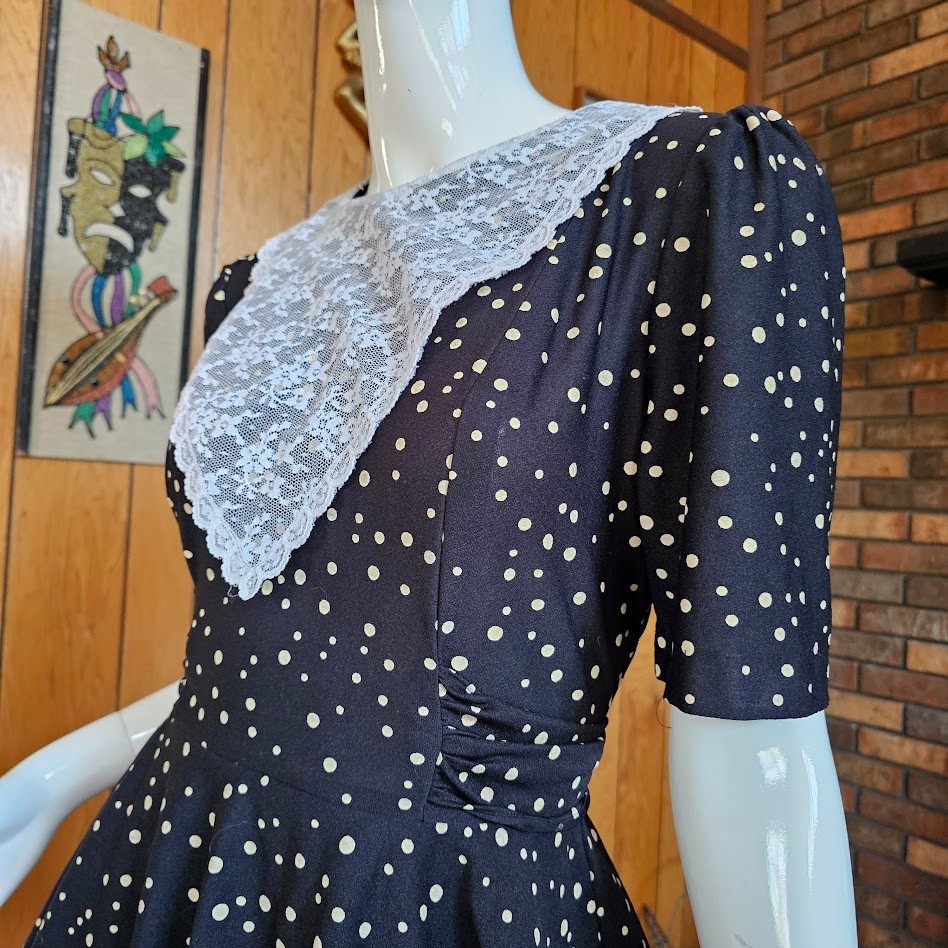 Vintage 80s New Wave Granny Polka Dot Peplum Secretary Lace Bib Day Dress M/L