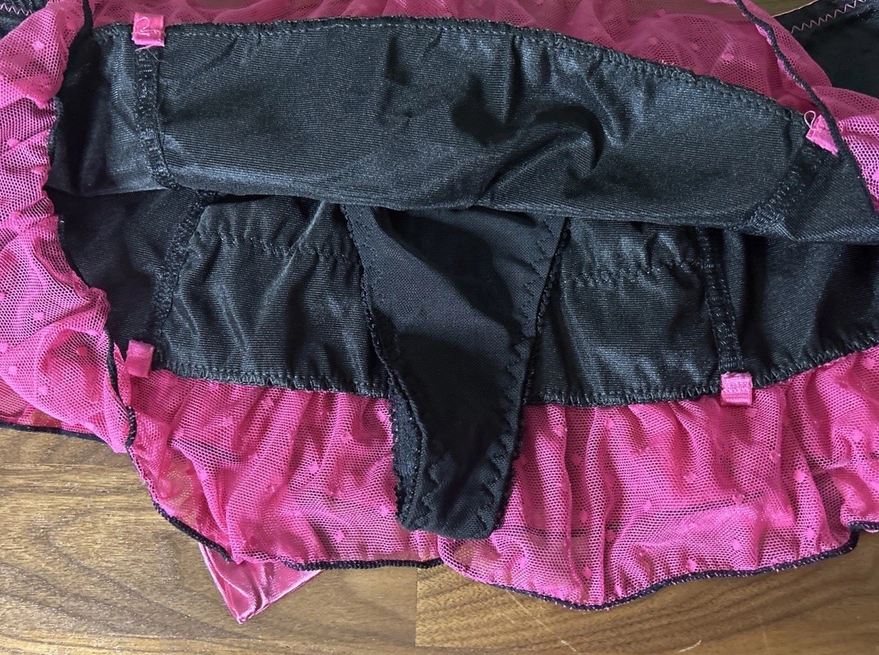 Vtg HOTKISS Hot Pink Black Skirted Thong Panties Sz M Second Skin Pinup Ruffles