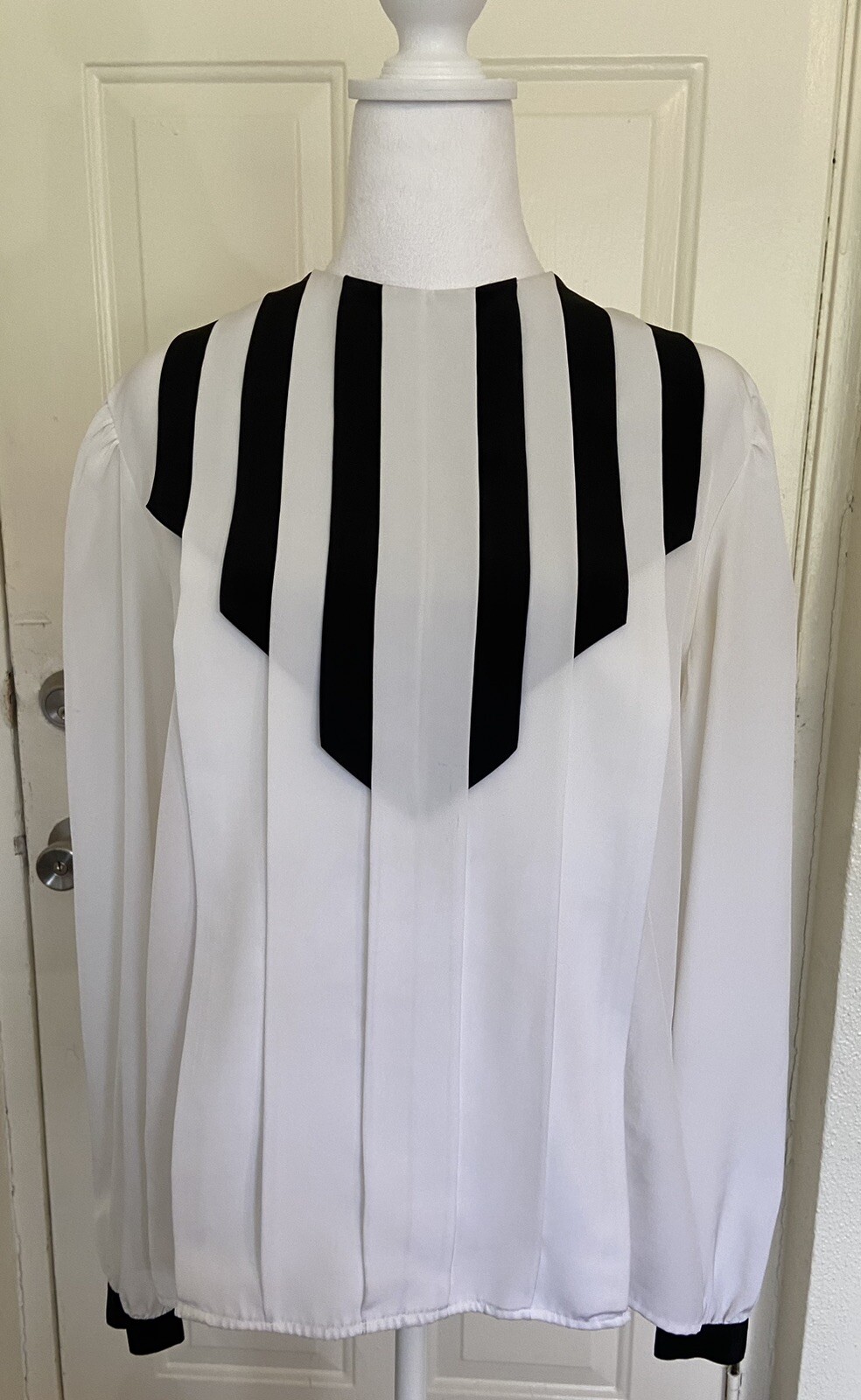 VTG 80s Lloyd Williams Pleated Front, Back Button Blouse Sz 4
