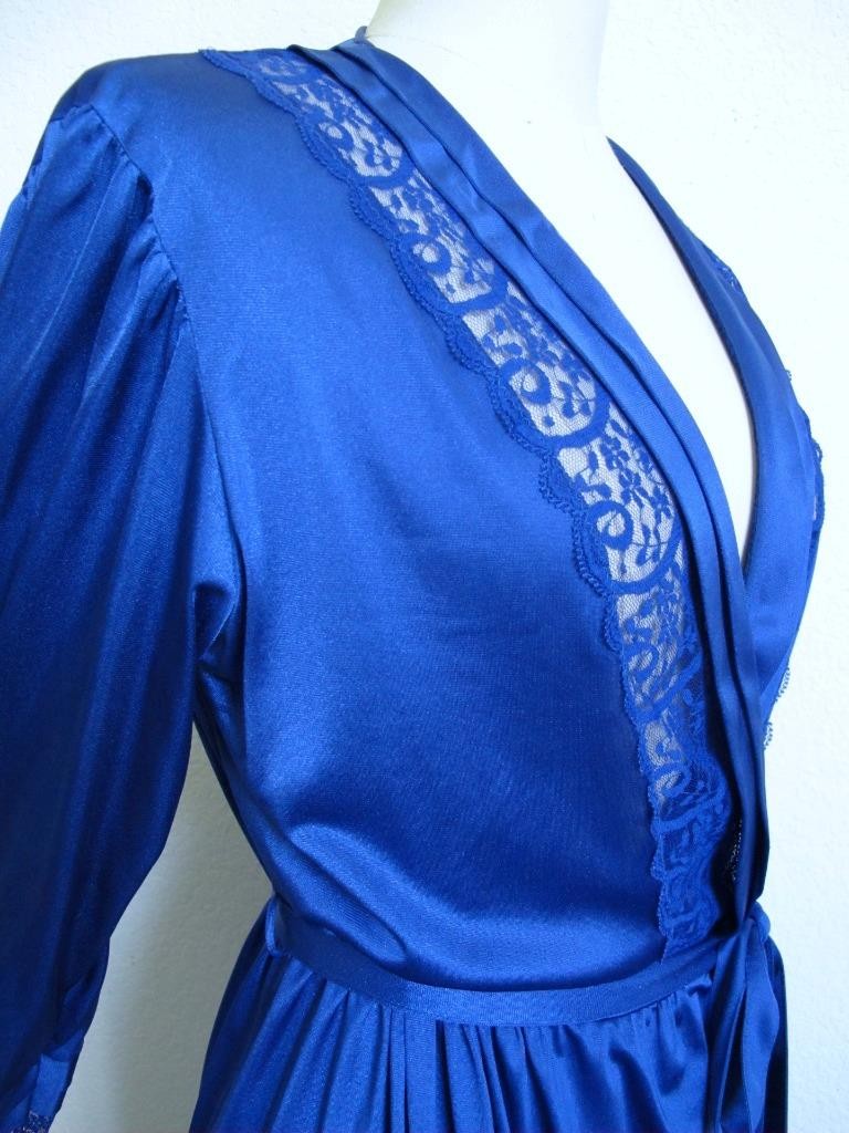 Vintage Gilead Long Silky Nylon Robe w Lace Insertion S Tie Belt Royal Blue