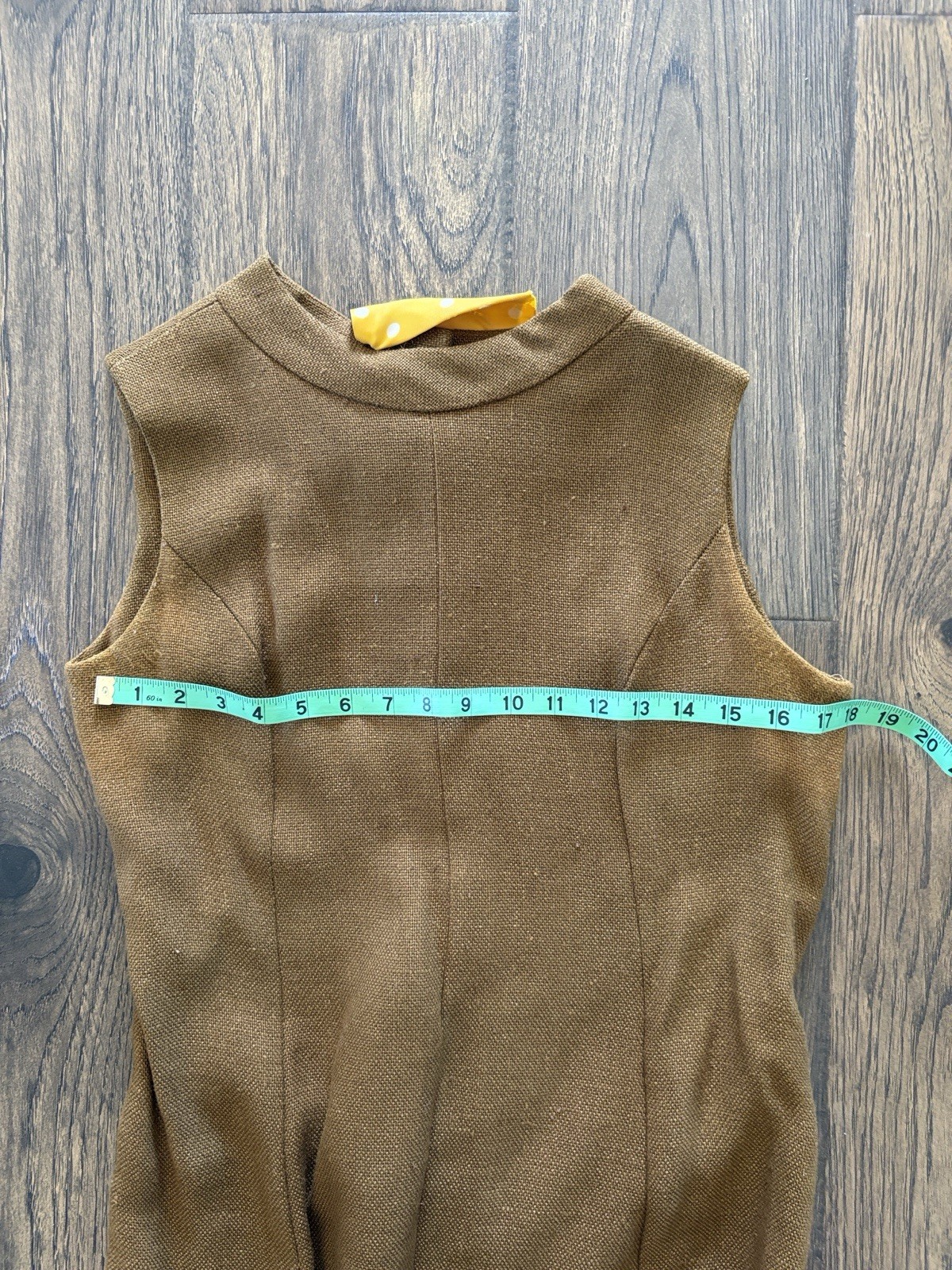 1960s Brown shift dress sleeveless with yellow polka dot Scarf Collar Medium