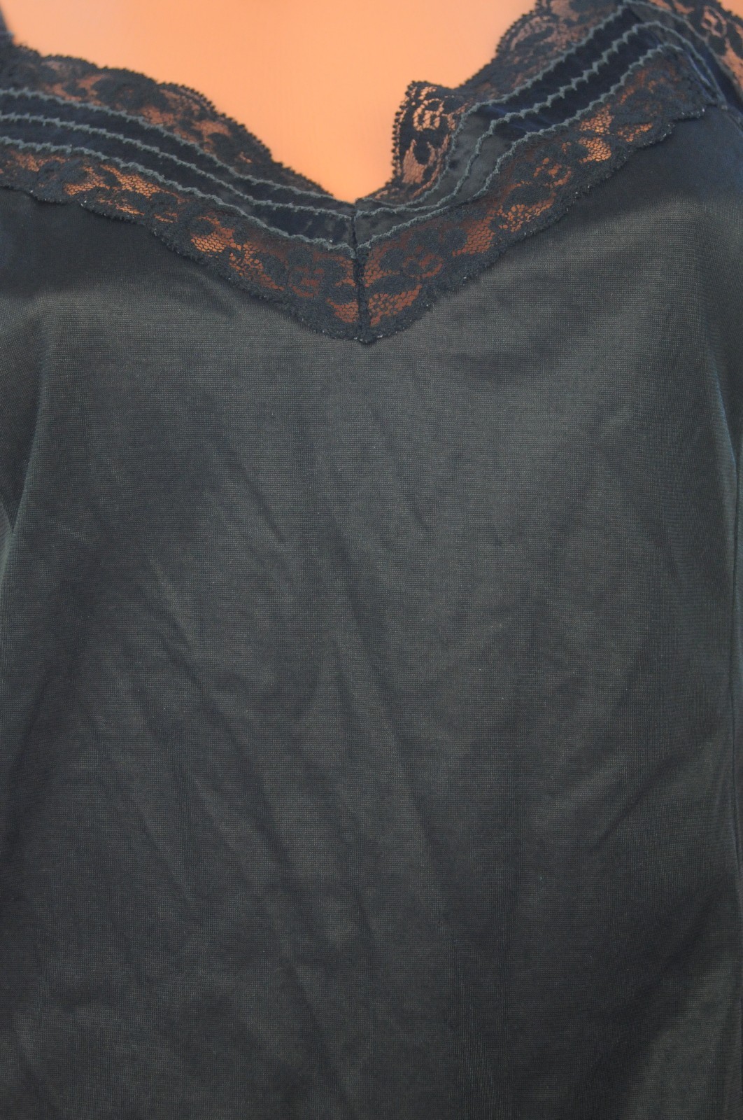 VTG Black Nylon Fancy Scalloped Lace Classy Sexy Camisole Half Slip Top sz 34
