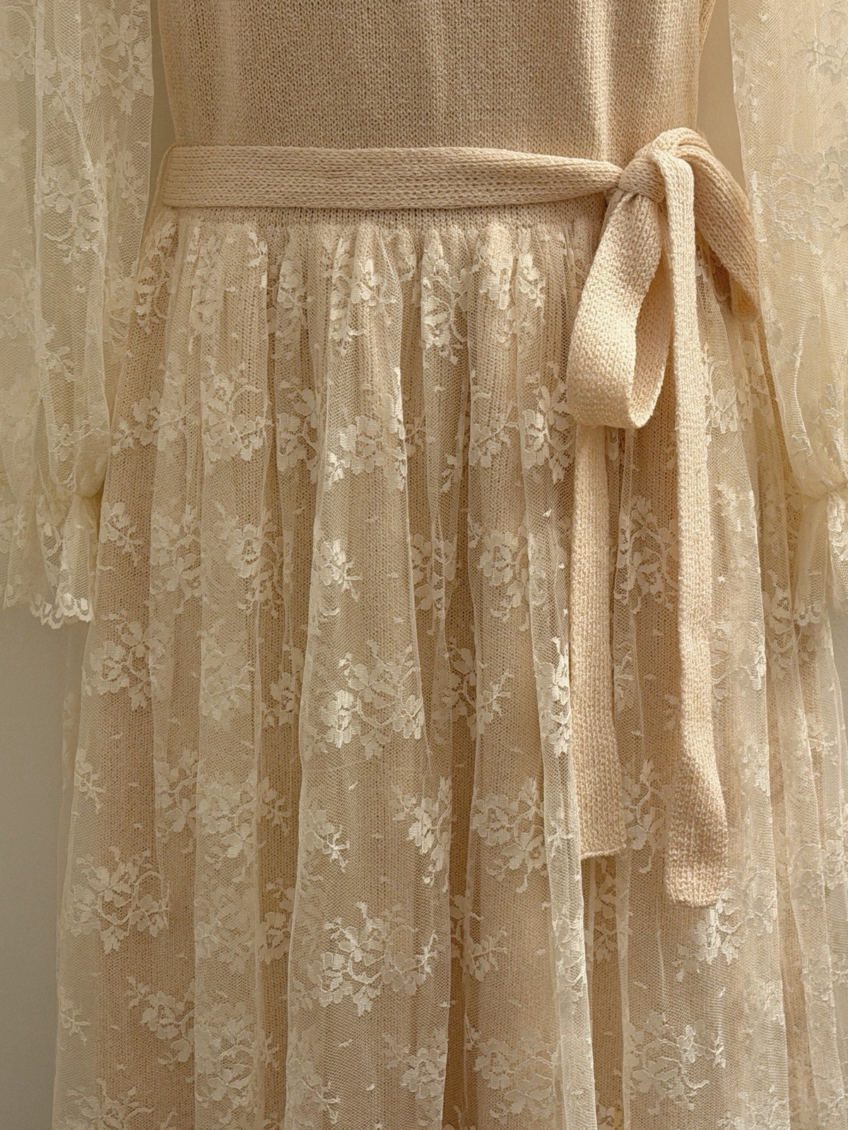 PAT SANDLER FOR WELLMORE VINTAGE PINK SANTANA KNIT IVORY LACE DRESS 8 MEDIUM M