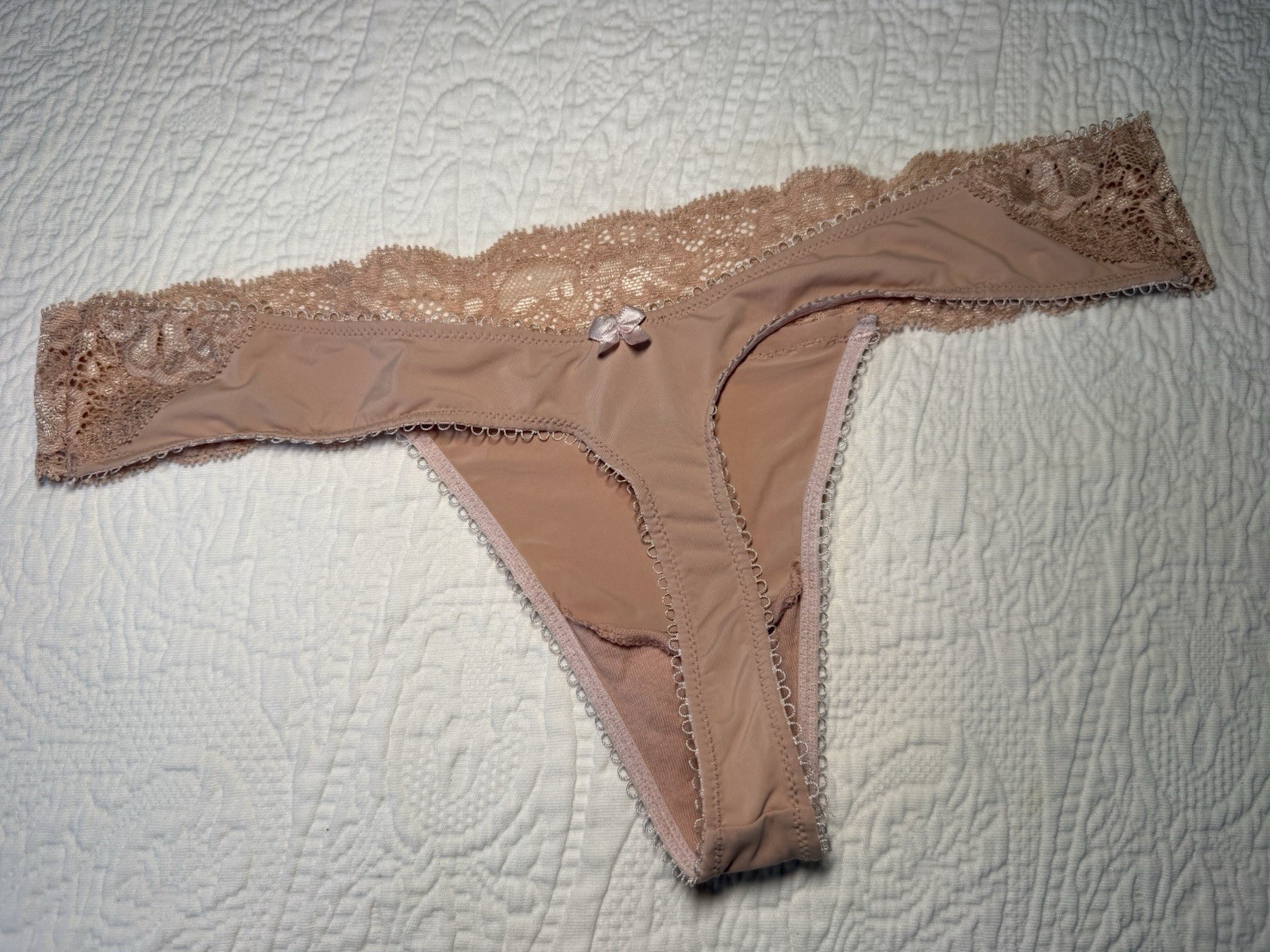 VINTAGE Victorias Secret DREAM ANGELS Thong Panties sz SMALL (2009)