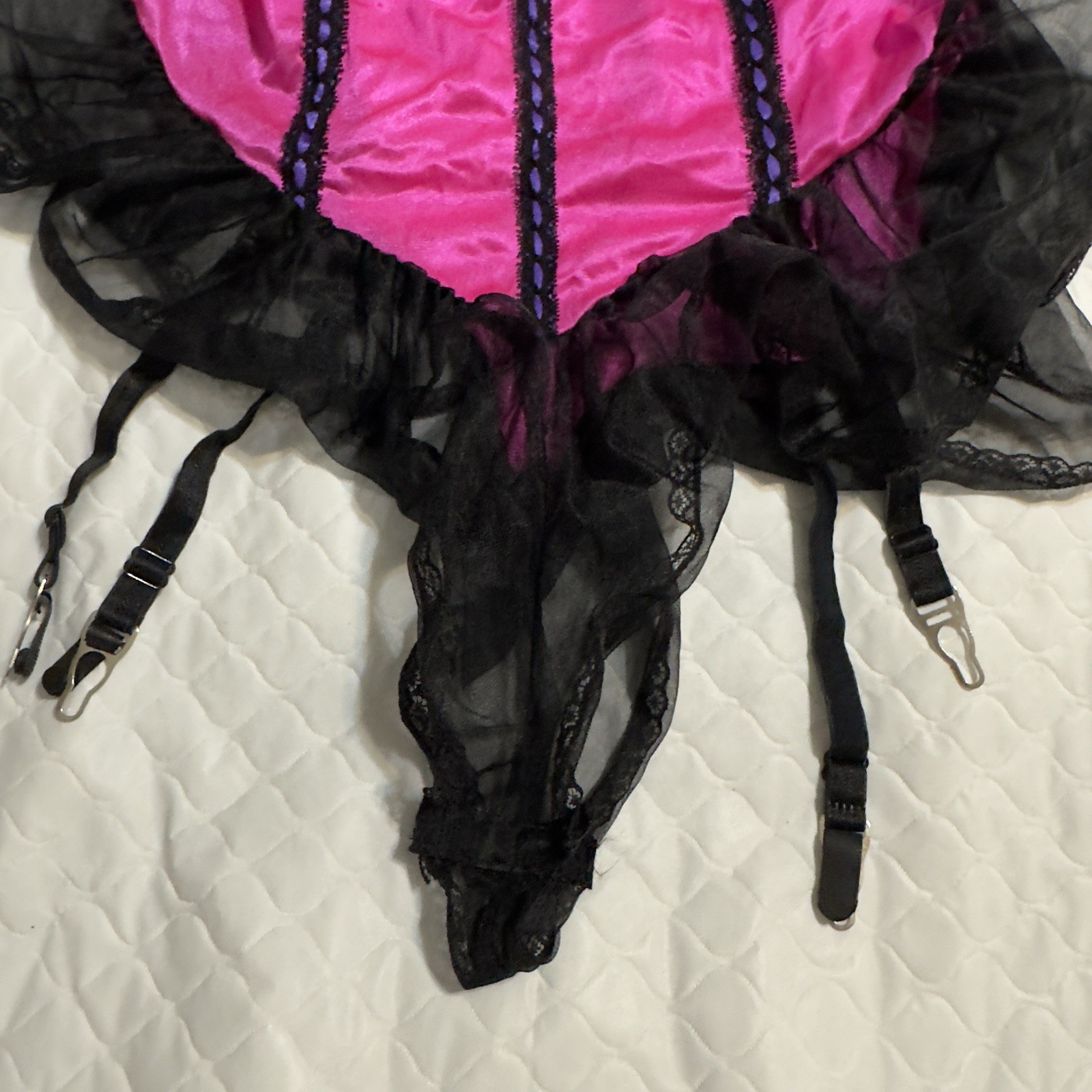 Vtg Chic Lingerie Baby Doll Sz Med Black Pink Satin Lace Garters Belt Bodysuit