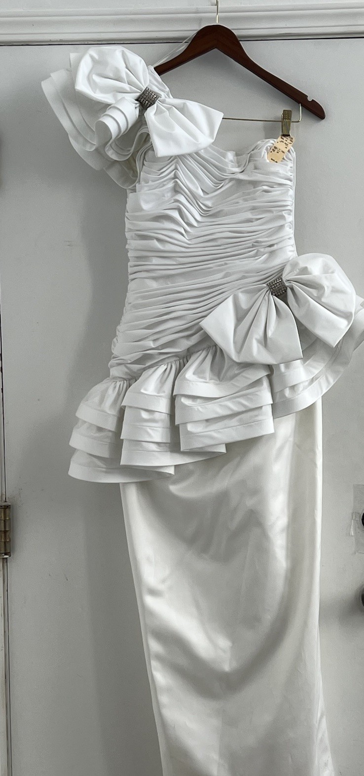 1990’s New $530 Julie Duroche After 5 White Diamond Wedding Prom Dress Dynasty 8