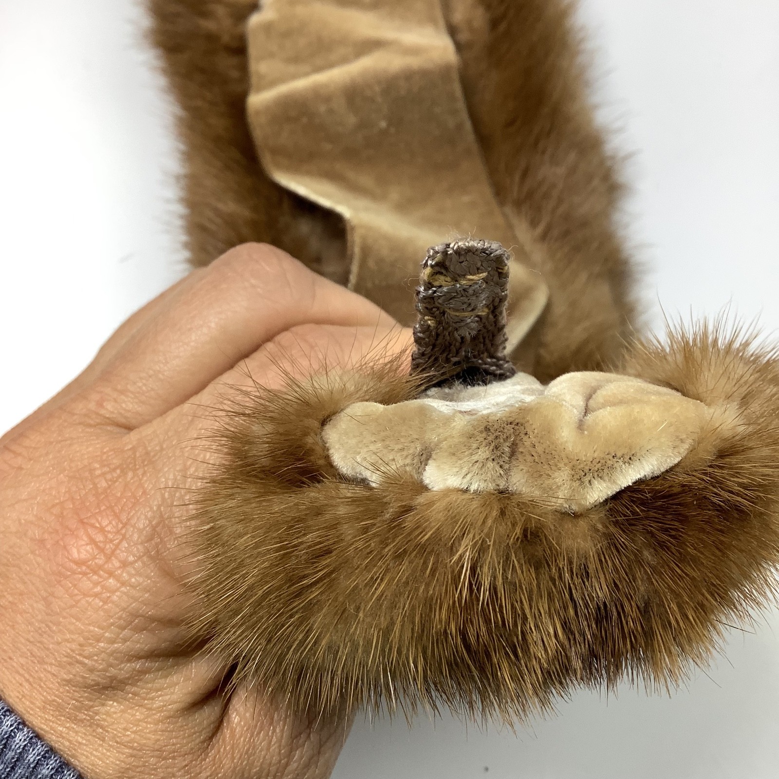 Vintage Mink Fur Scarf Collar with Velvet Lining and Coat Clips Brown No Tag 34”