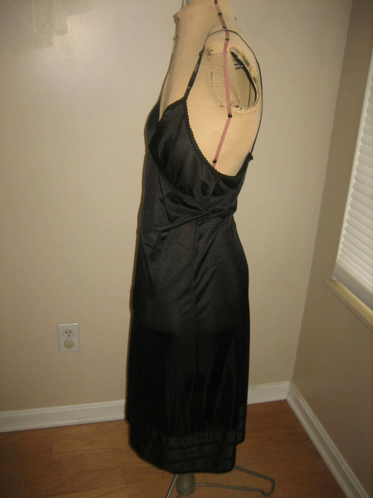 LORRAINE Nylon Black Full Slip, Cut To Length and Lace Hem – Size 34 Tall