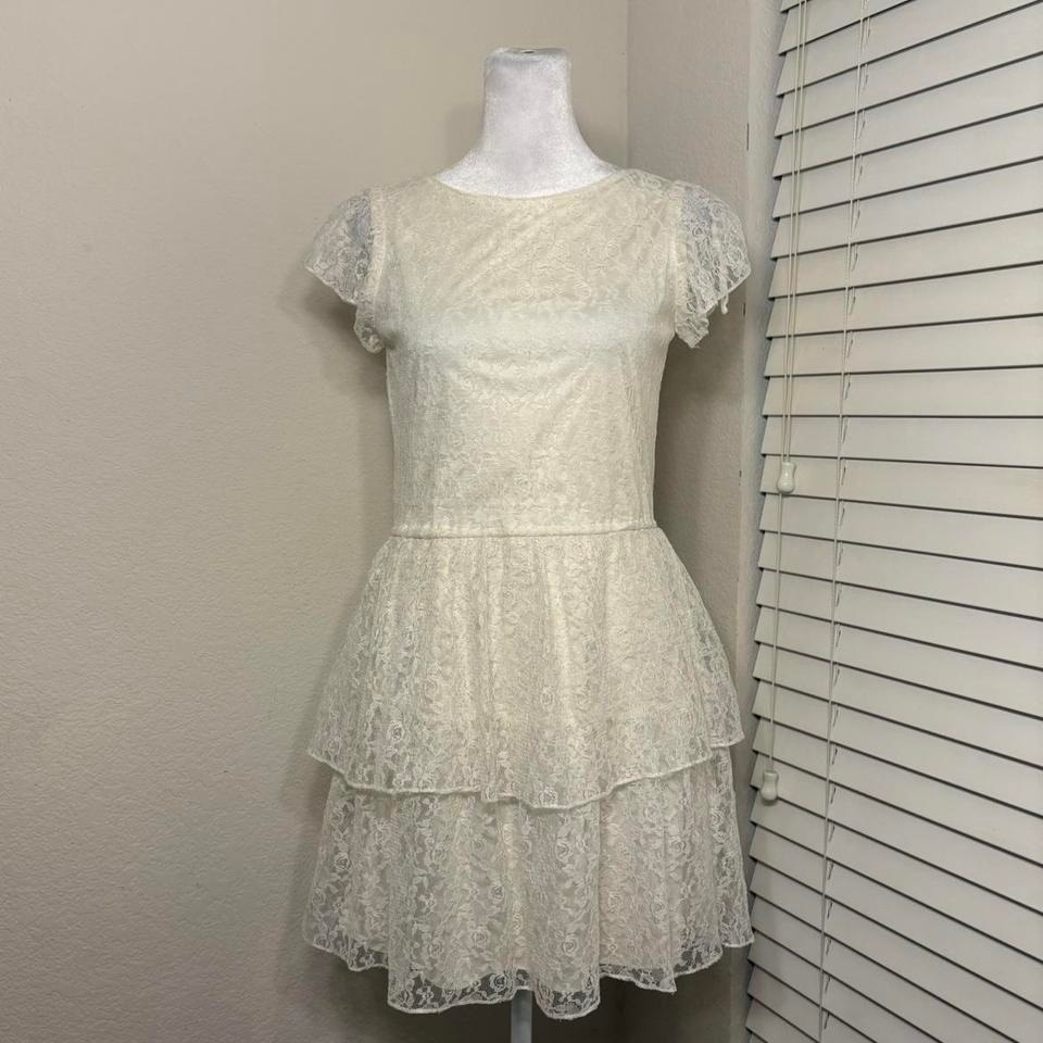 Joni Blair of California 70s sz 5 white lace cap sleeve ruffled tiered dress