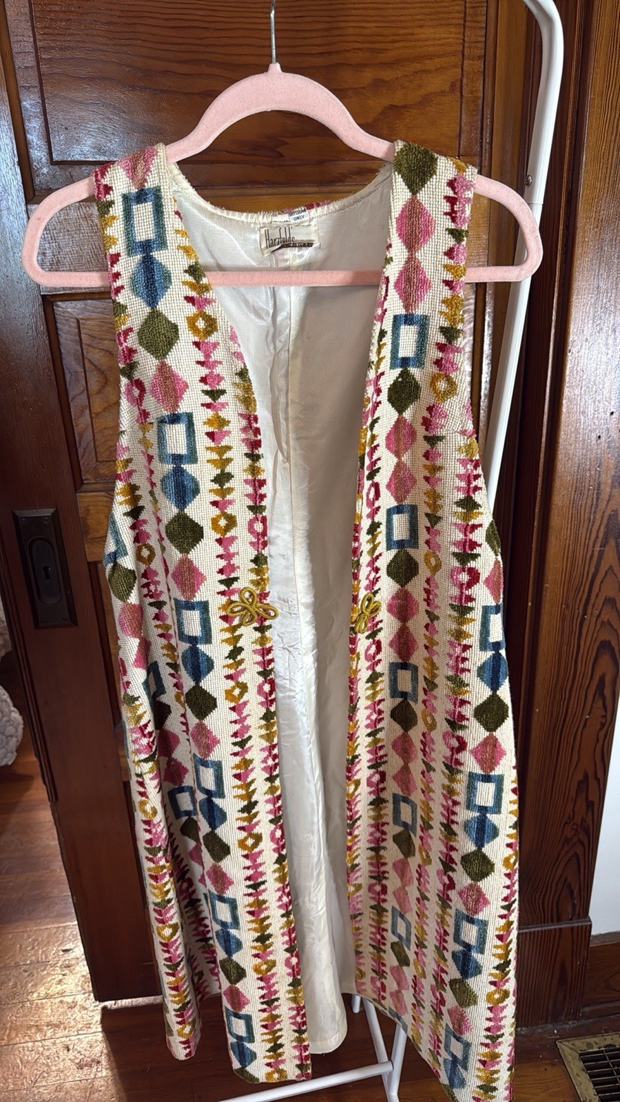Harzfeld’s Patterned Lined Button Vest Size 18 Cream Pink Blue Green Yellow