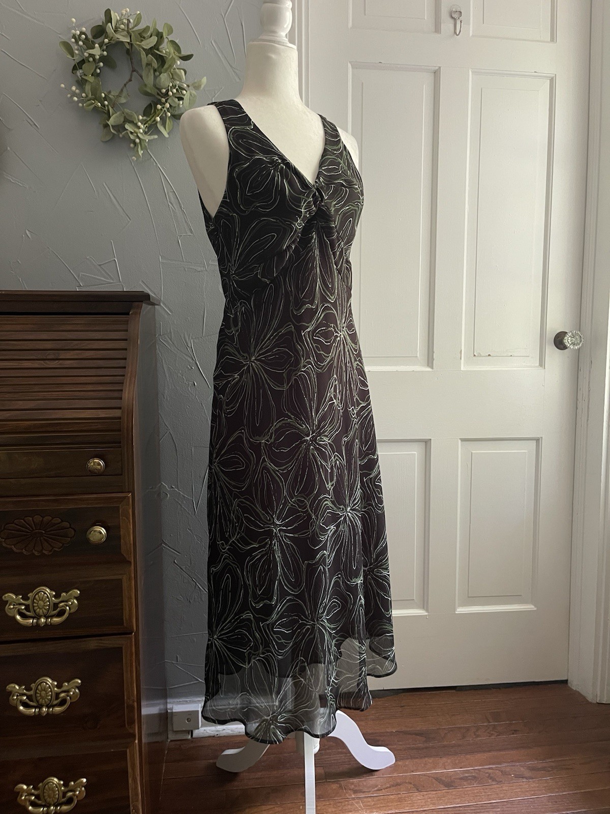 Vintage 90s/Y2k Midi Dress – Size 10 – Black And Green Floral Whimsy Dress
