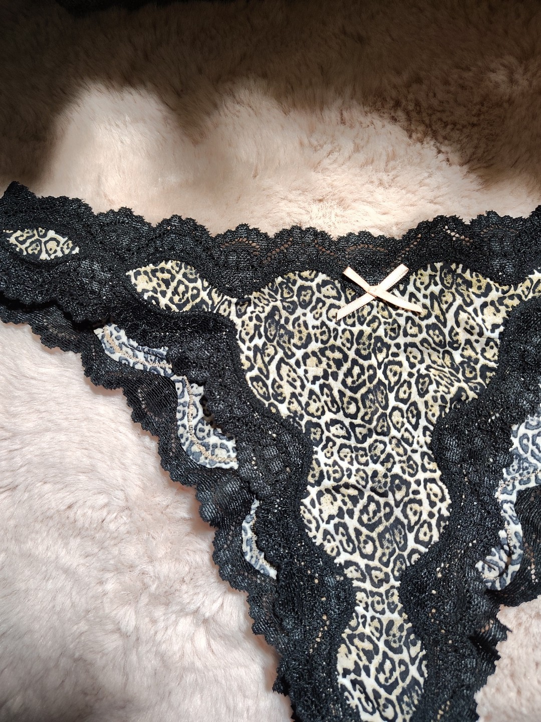 Vintage Victorias Secret Rushed Back Leopard Cheekini OS, Year 2013