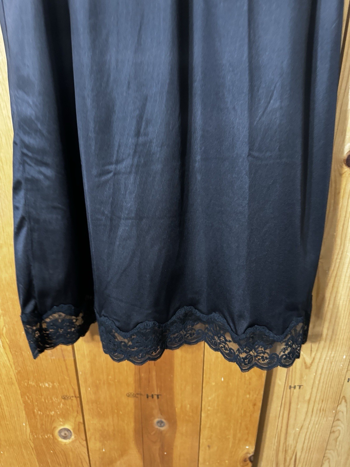 VTG 60/70s Black 1/2 Slip Vive La Difference Waist 24-32” Women’s M EUC Nylon