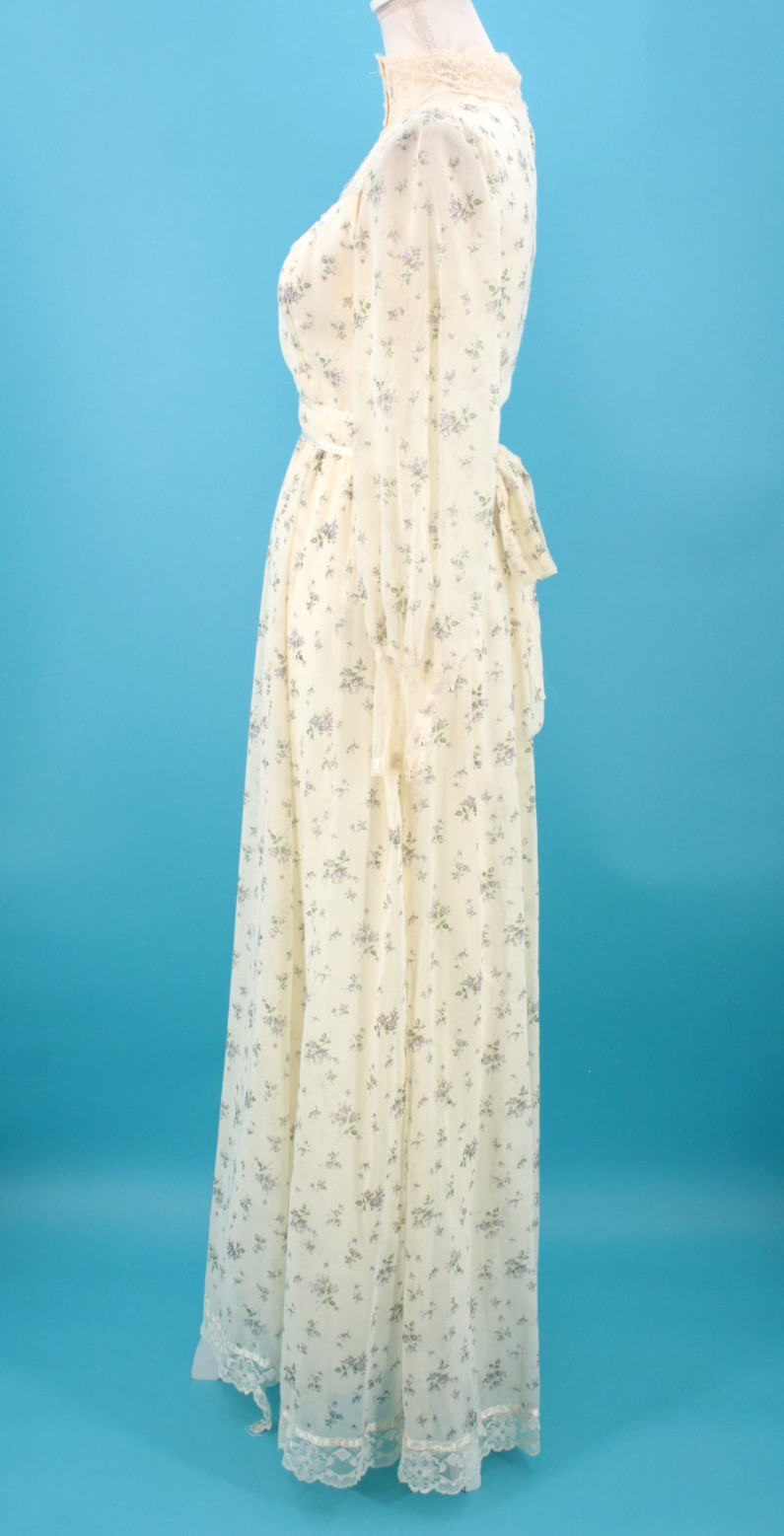 Vtg Women’s 70s Gunne Sax Cream & Purple Floral Maxi Prairie Dress XS/S 1970s