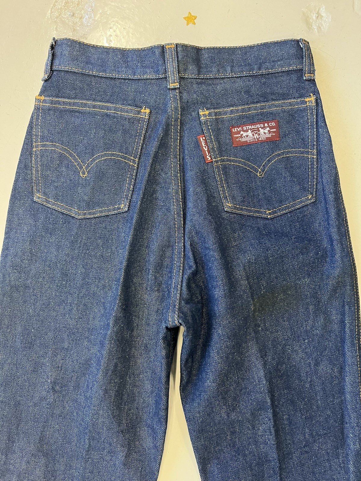 Vintage 70s Levi’s Red Tab Women’s Big E Dark Wash Denim Jeans 26×35