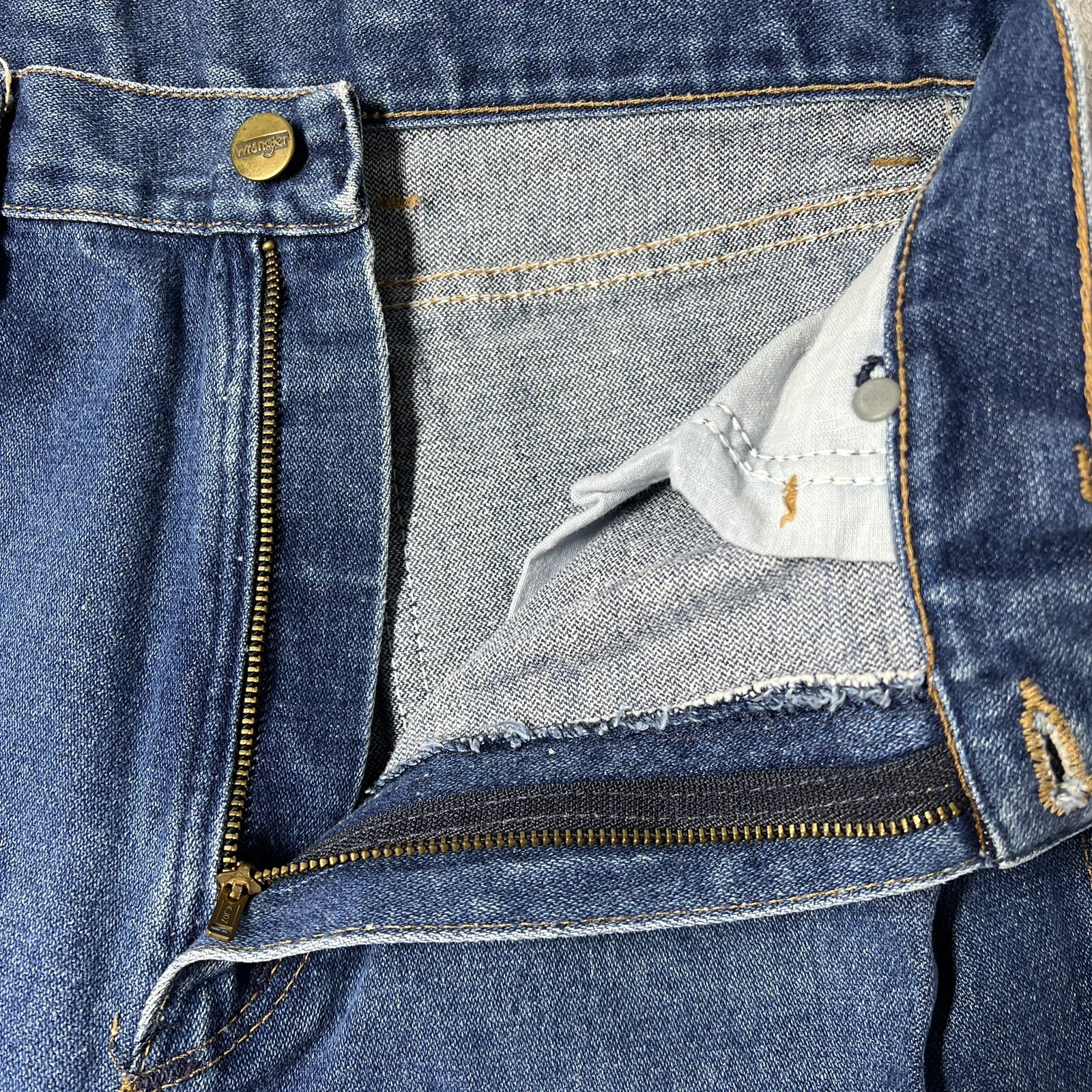VTG Wrangler No Fault Jean Women’s 12 Misses Regular Fit Denim USA Made MR695PW