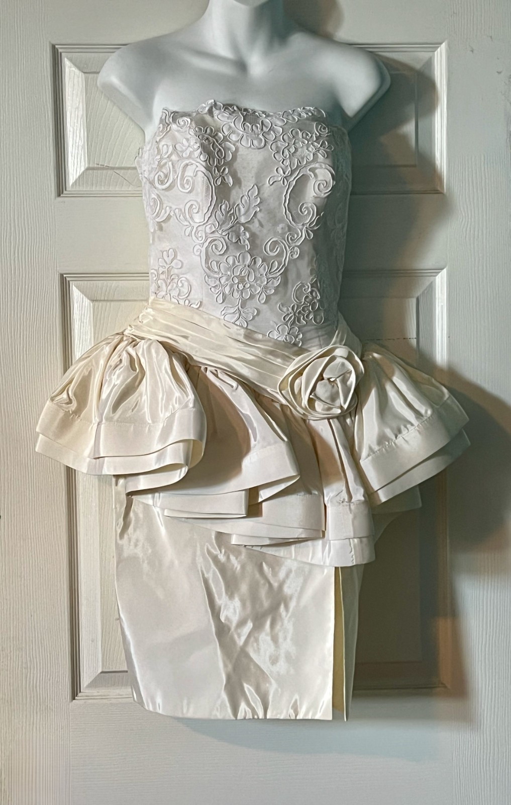 Vintage TADASHI SHOJI Lace and Taffeta Tiered PROM COCKTAIL DRESS 1980s NOS