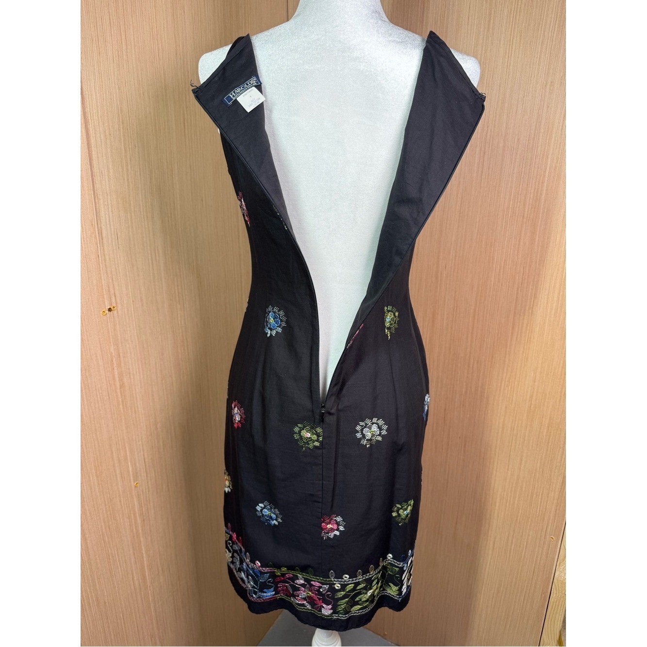 Vintage 1995 Harold’s Little Black Dress Floral Embroidery Side Slit 100% Cotton