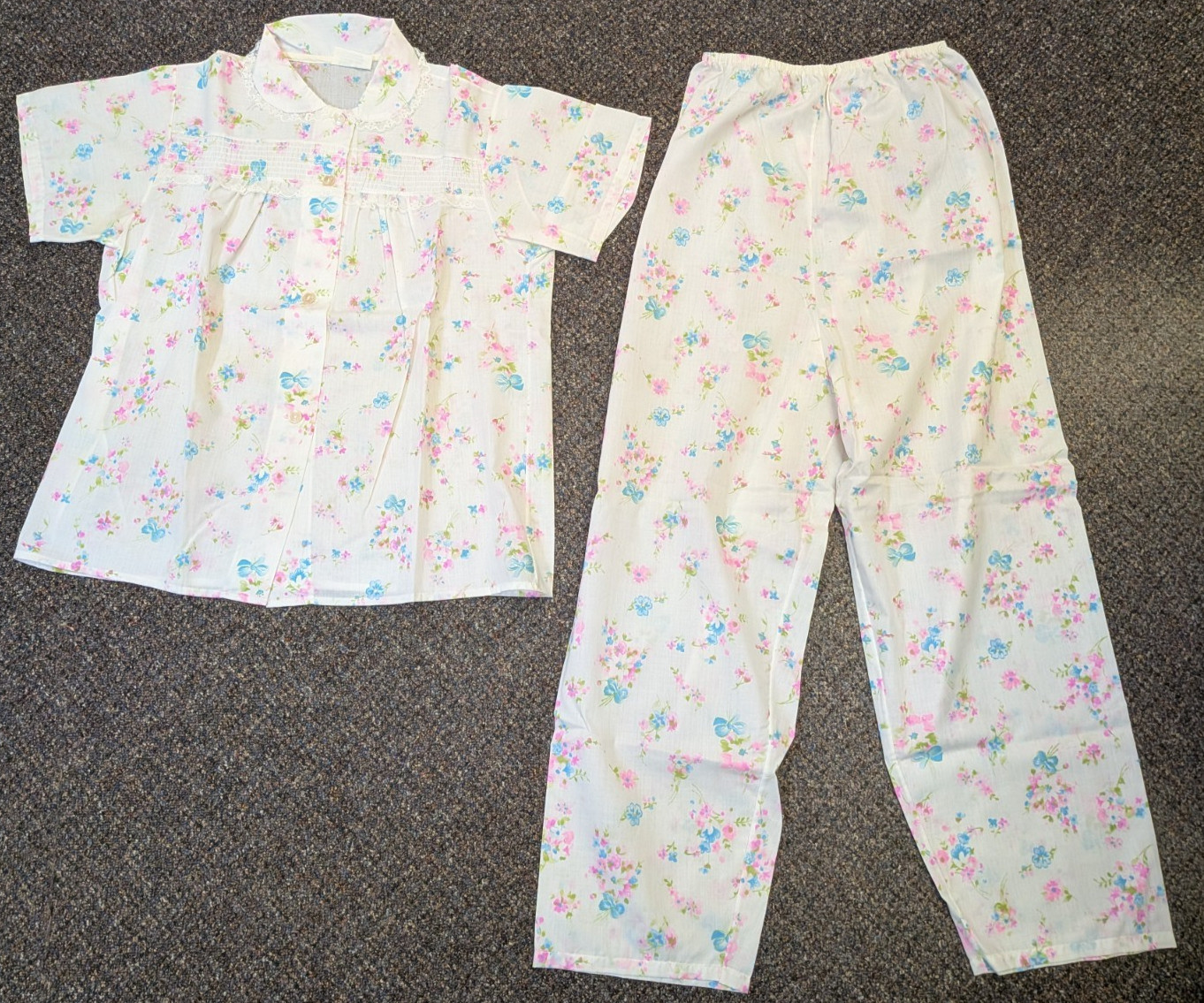 Vintage Philmaid 34 Short Sleeve Lace Button Up Floral Womens PJs Pajamas Set