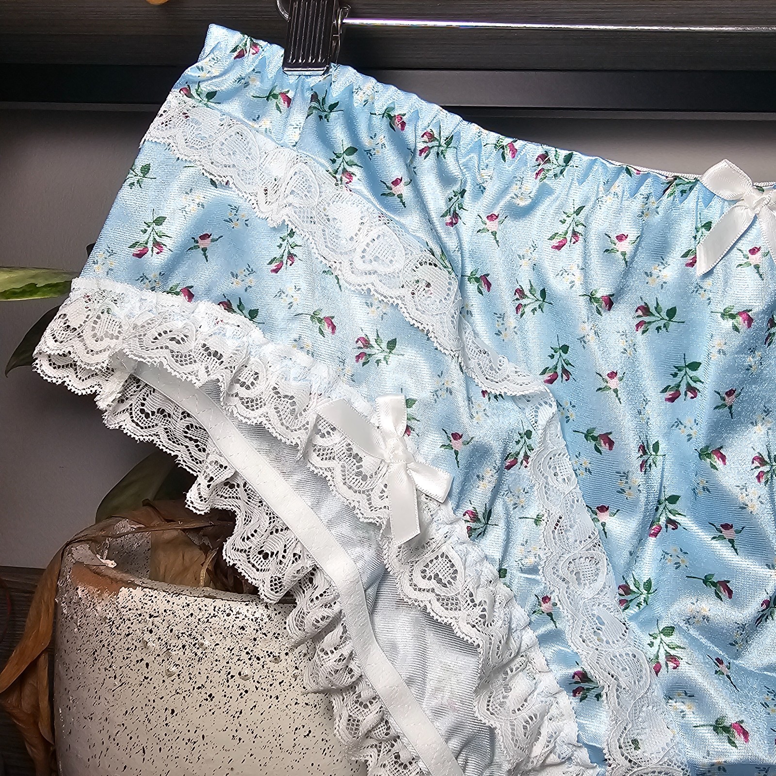 Glossy Floral Satin Panty Blue Bikini Sissy Nylon Lace Brief Sz 10-11 Hip 48-52″