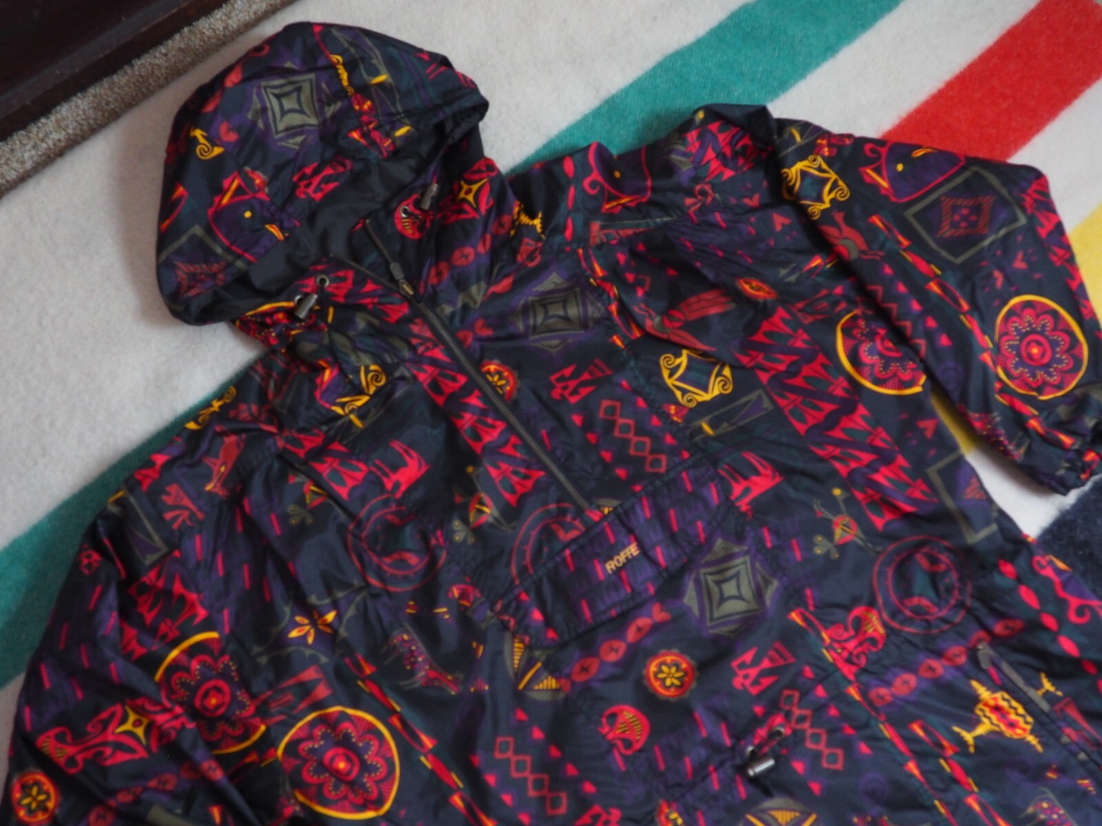 VTG 80s Roffe Indigenous Southwest Art Outdoor Anorak Belted Ski Jacket Womens M