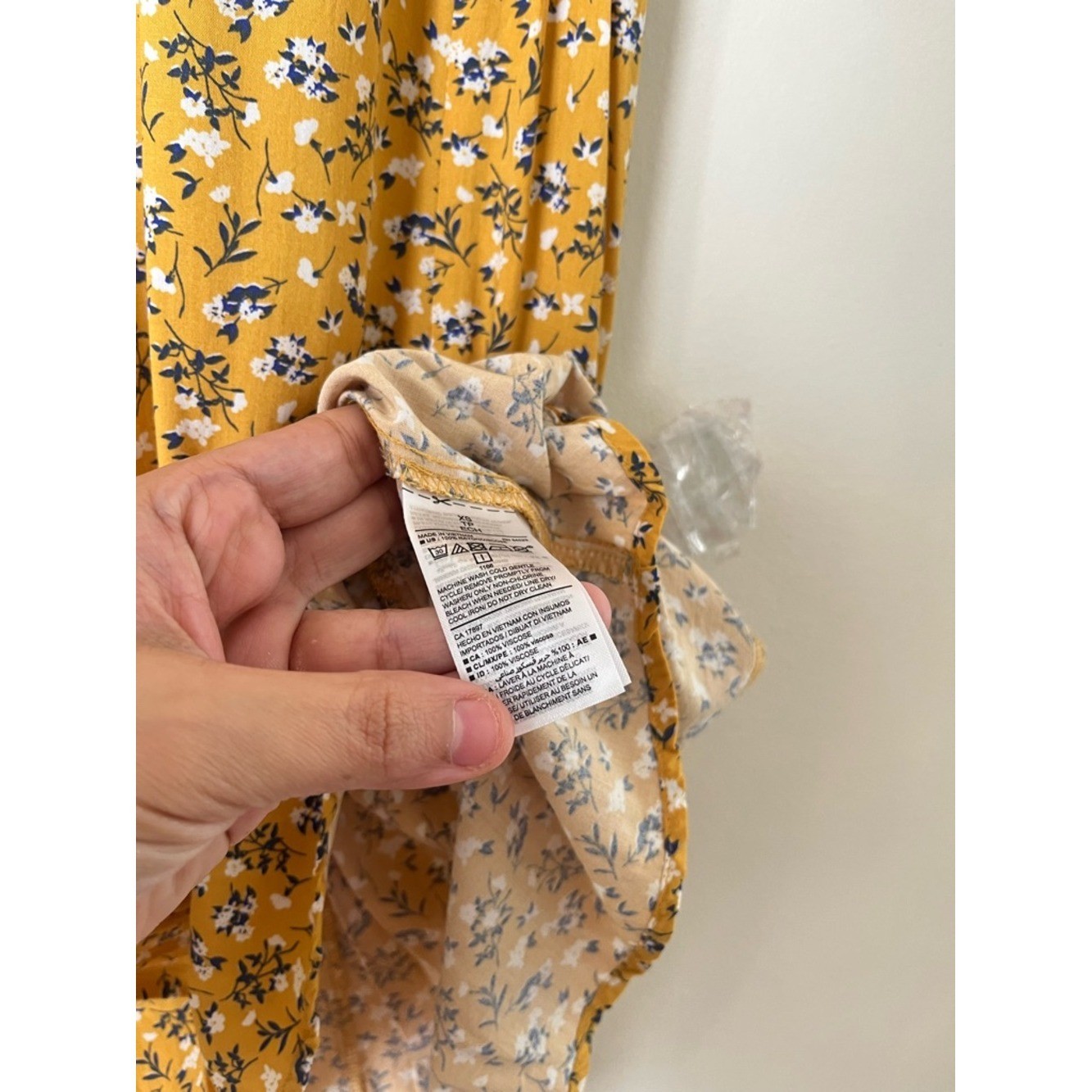 Old Navy Mustard Yellow Floral cottage picnic Sleeveless sundress XS