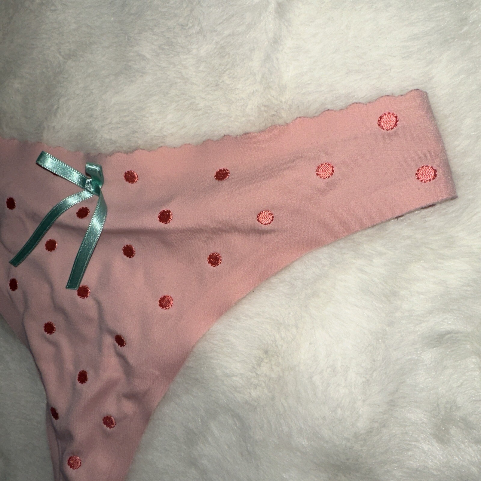 Vintage 2008 Victoria’s Secret Angels Secret Embrace Low-Rise Thong Panties Med